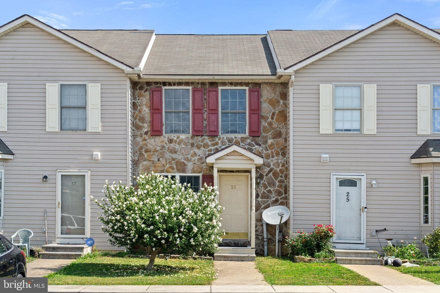 Welcome home to 21 Ephesians Court!  This bright and cozy townhome welcomes you to an open first floor plan with a powder room, and two large bedrooms upstairs. If you enjoy the outdoors and entertaining, the back deck is a lovely space for whatever you imagine; a cute bistro set, perhaps a BBQ or a nice seating arrangment to enjoy a morning cup of coffee, or an evening beverage of choice. Having recently installed upgrades (all within the past year), including a New Water Heater, Refrigerator and Kitchen Faucet, this home is ready for the next homeowner to make their own and add personal touches that will make the home a true showpiece. Located in the popular community of Tabler Station Manor Townhomes, this townhome is centrally located close to shopping, and a number of popular destinations... all it needs is you!