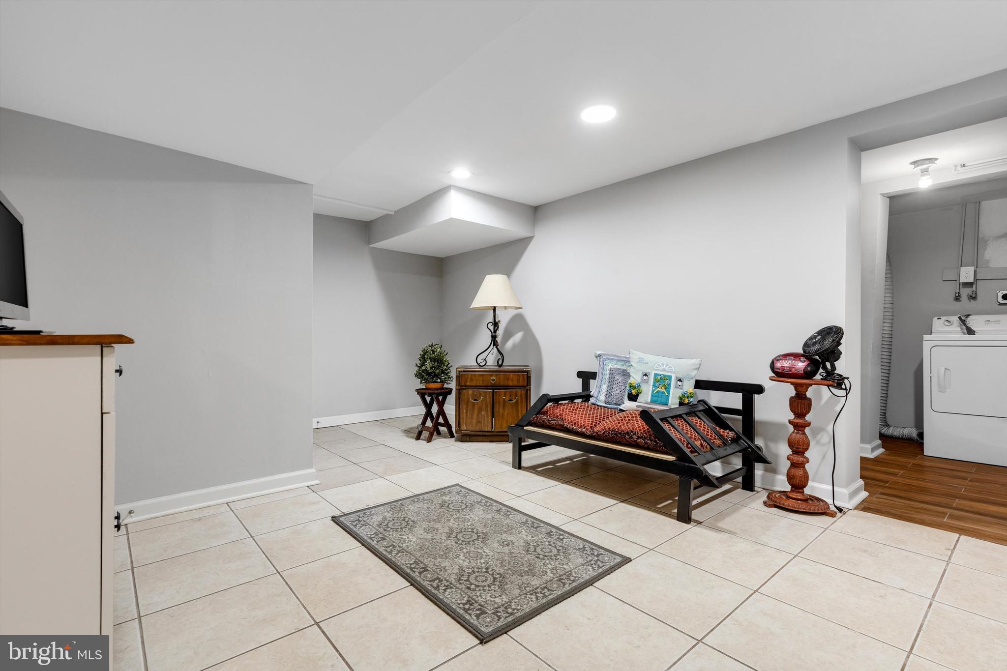 CHILLUM TERRACE - Residential Lease