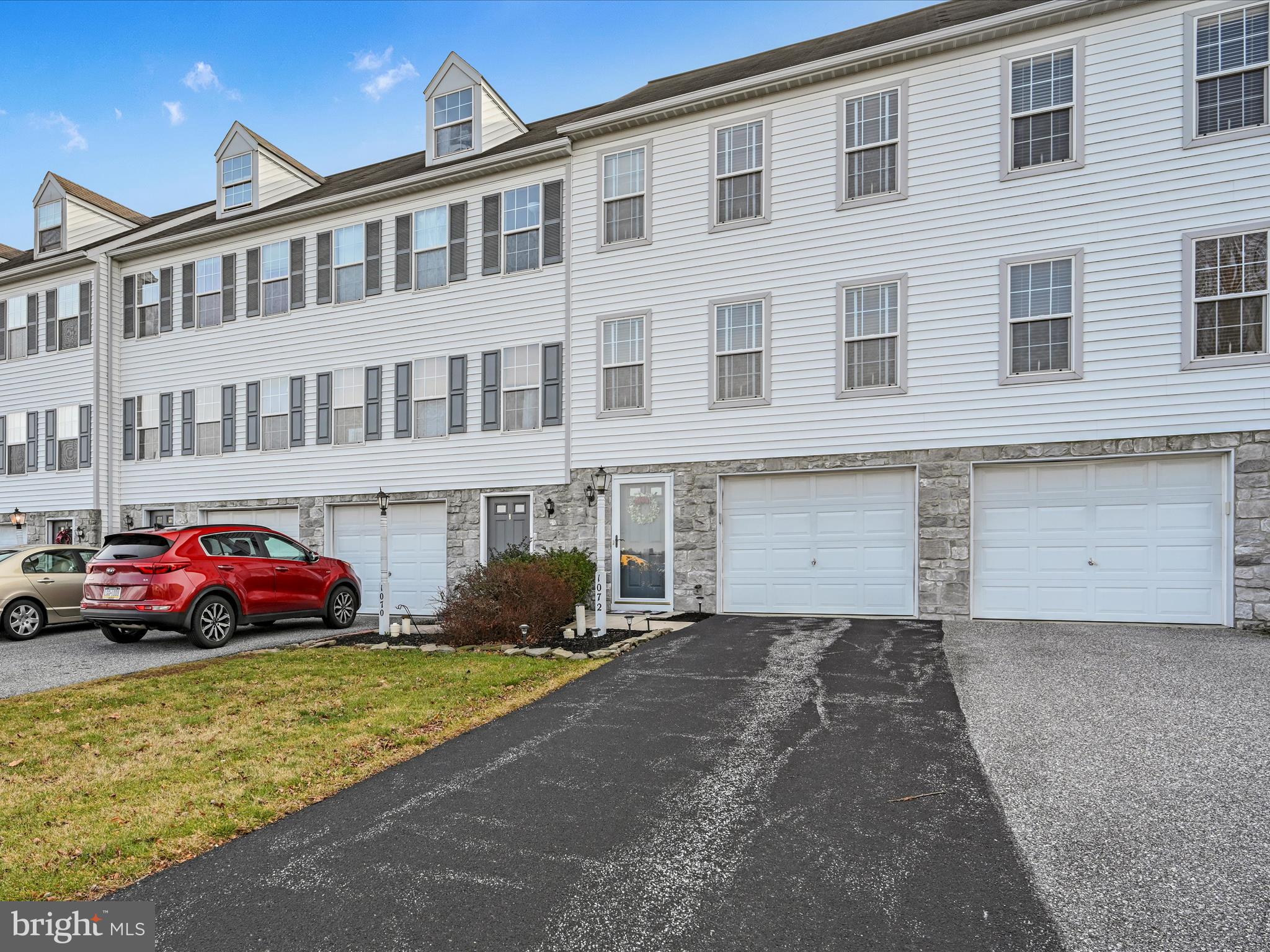 HEARTHRIDGE - Residential