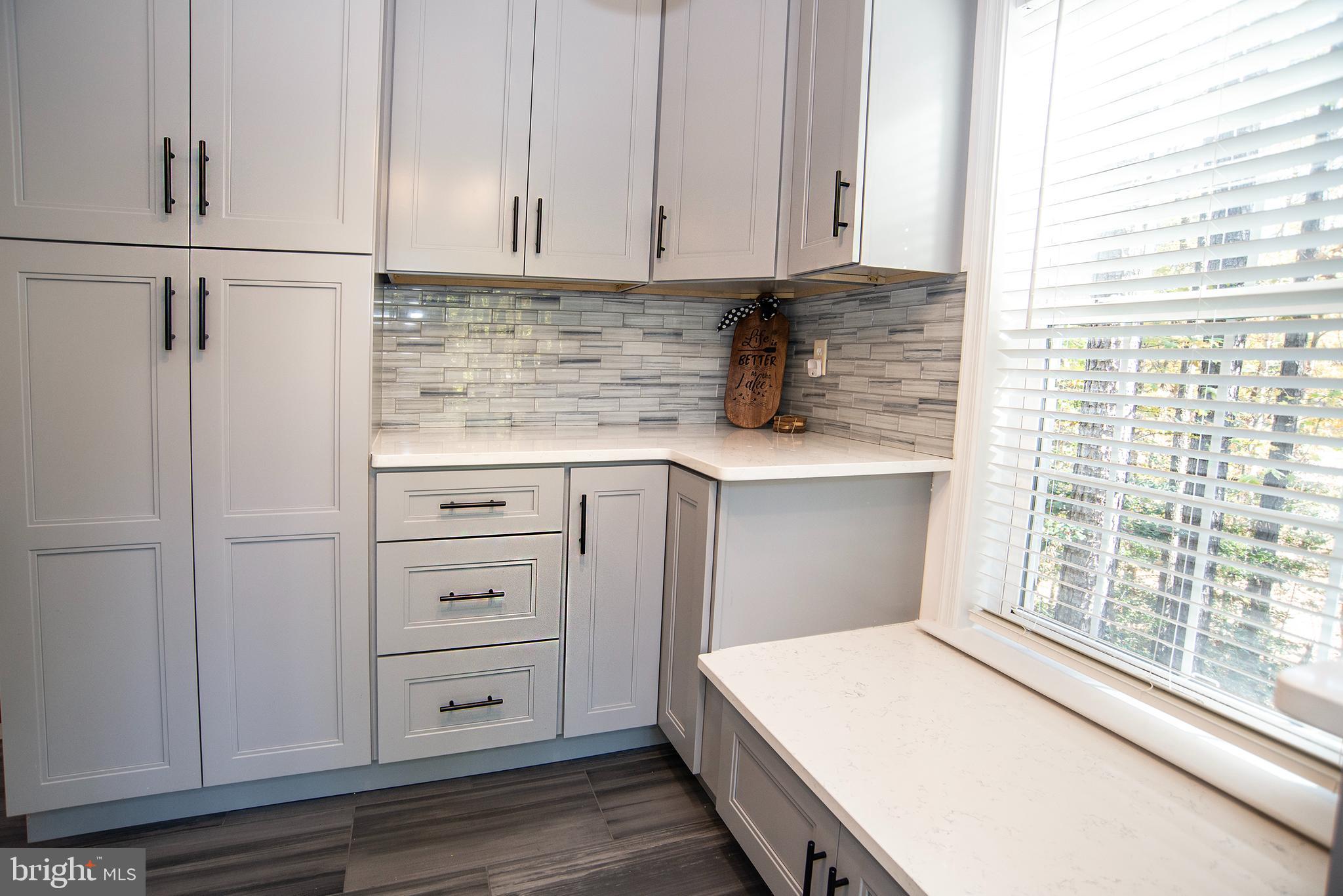 LAKE CAROLINE - Residential