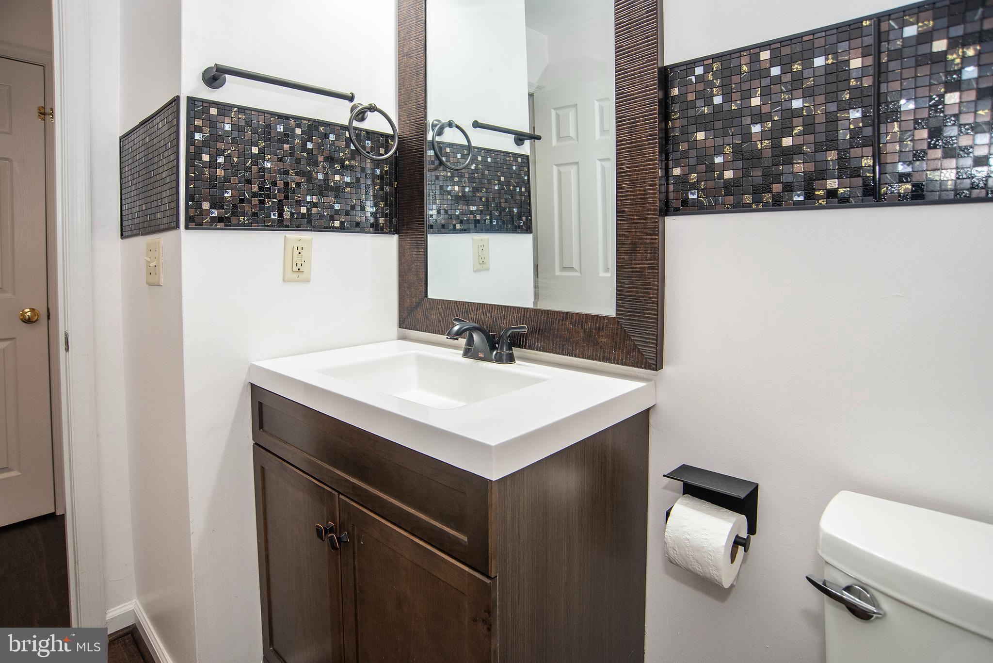 LAKE CAROLINE - Residential