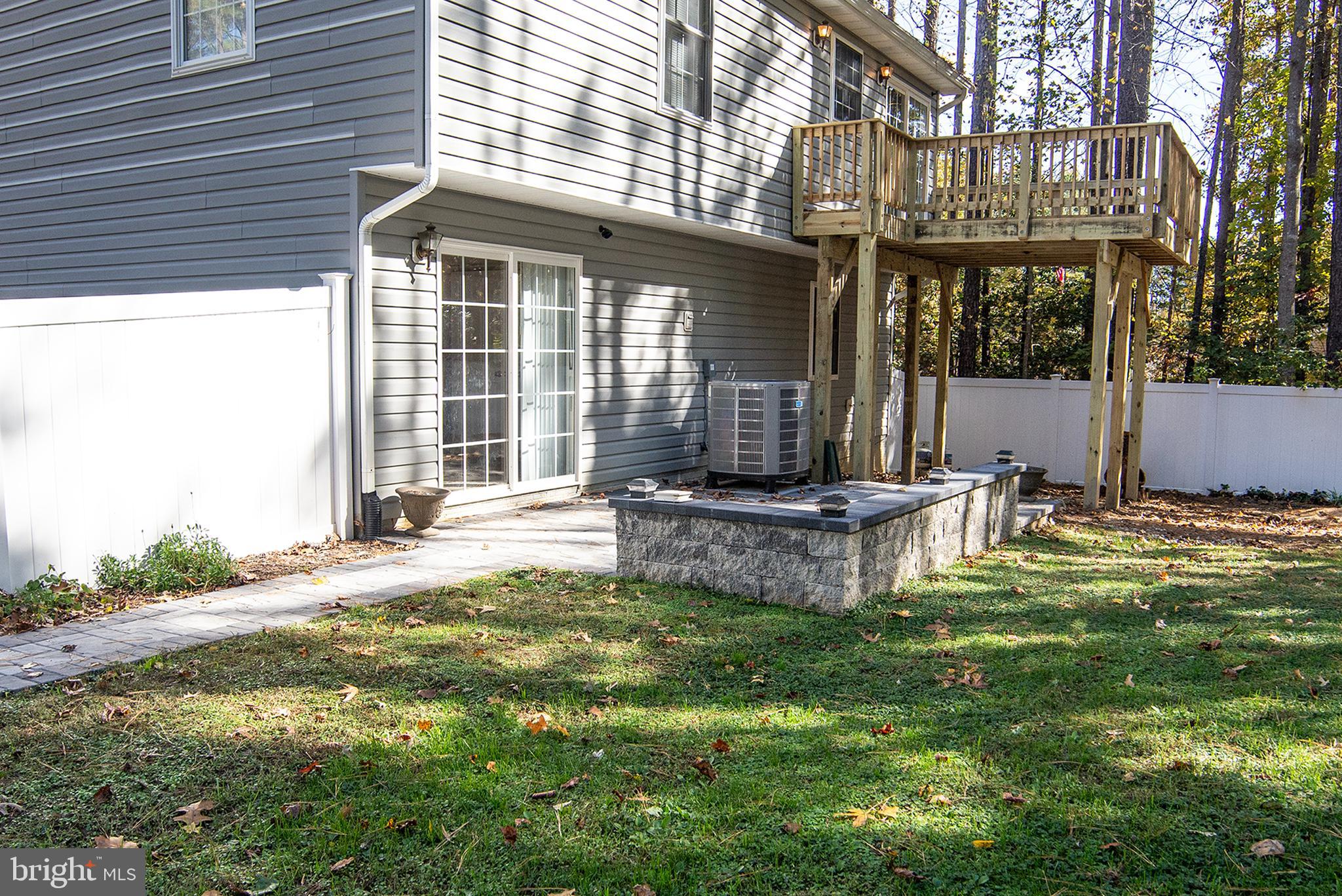 LAKE CAROLINE - Residential