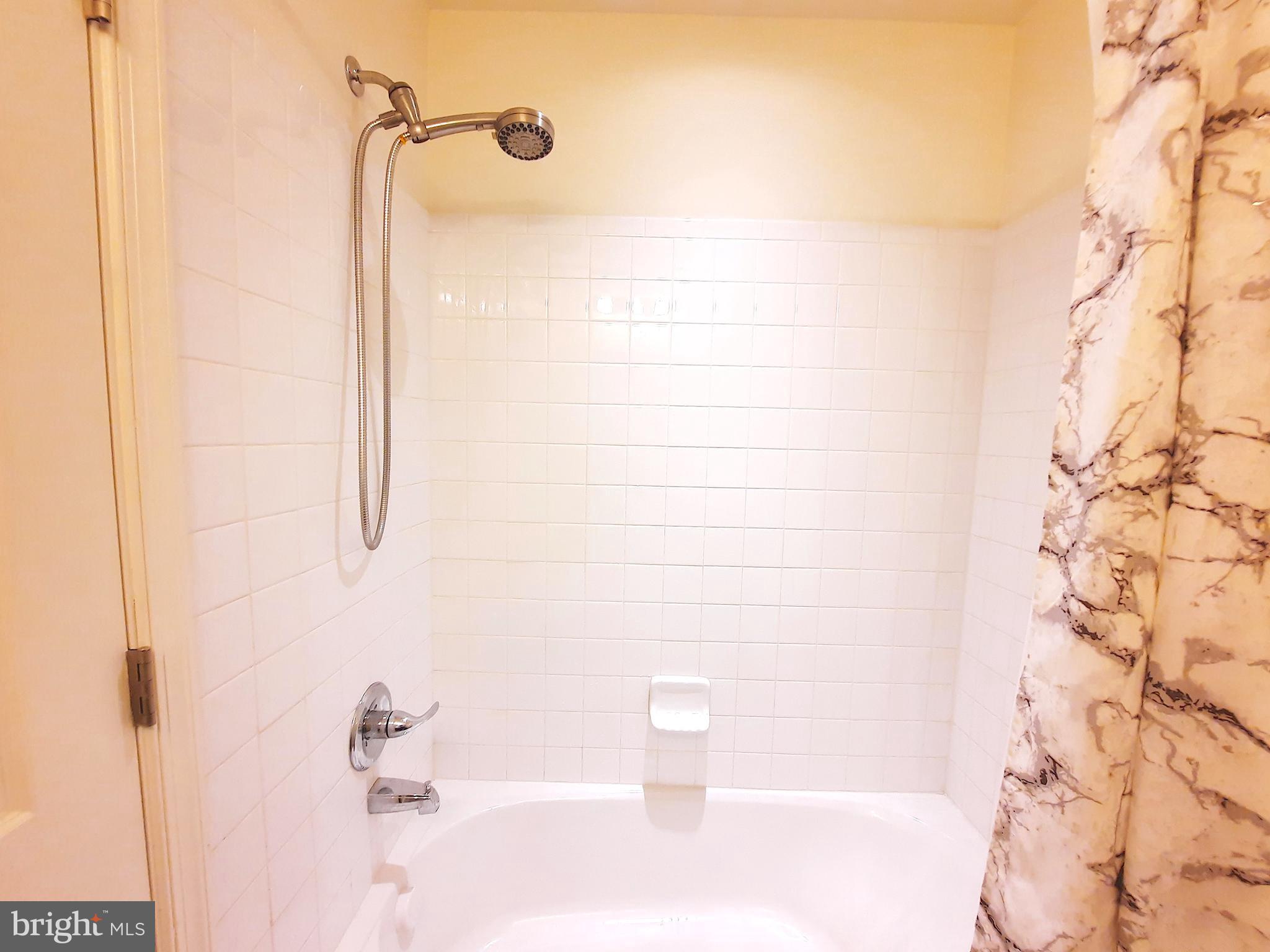 TANYARD COVE - Residential Lease