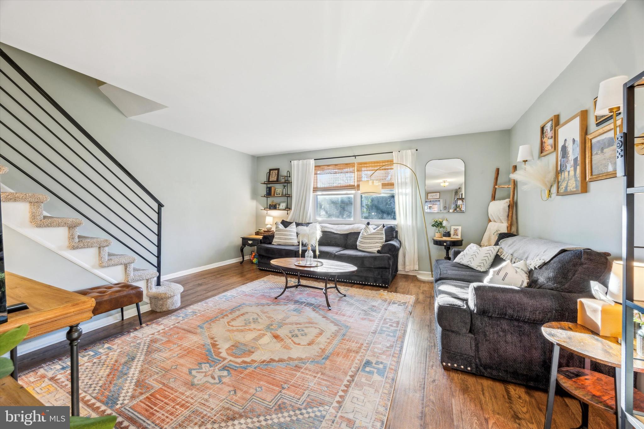 ROXBOROUGH - Residential