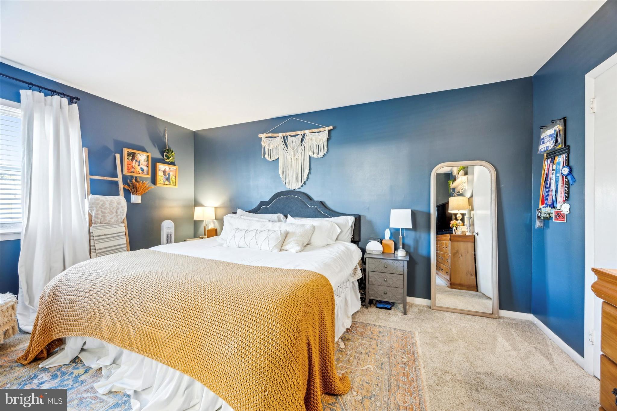 ROXBOROUGH - Residential