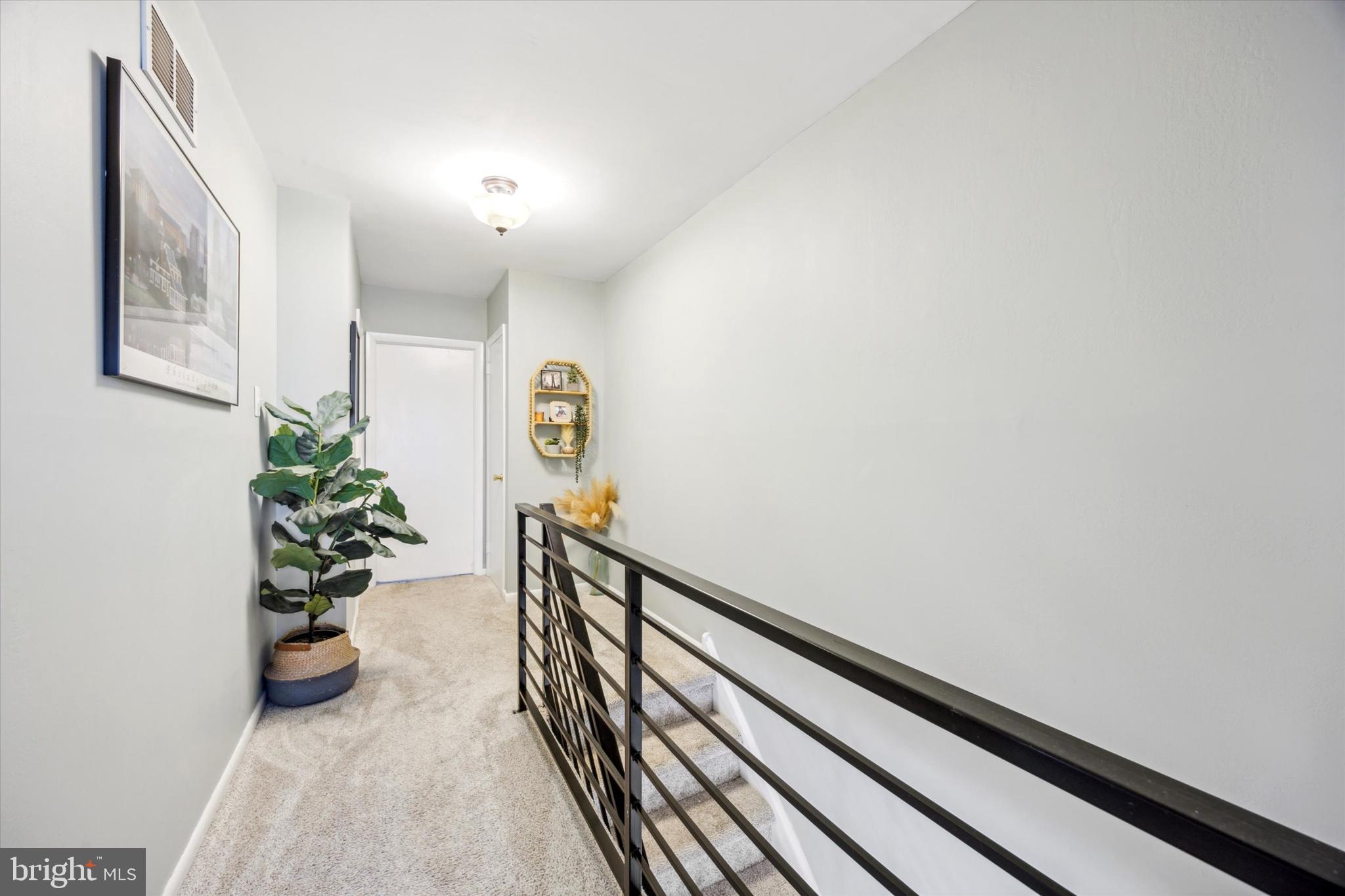 ROXBOROUGH - Residential