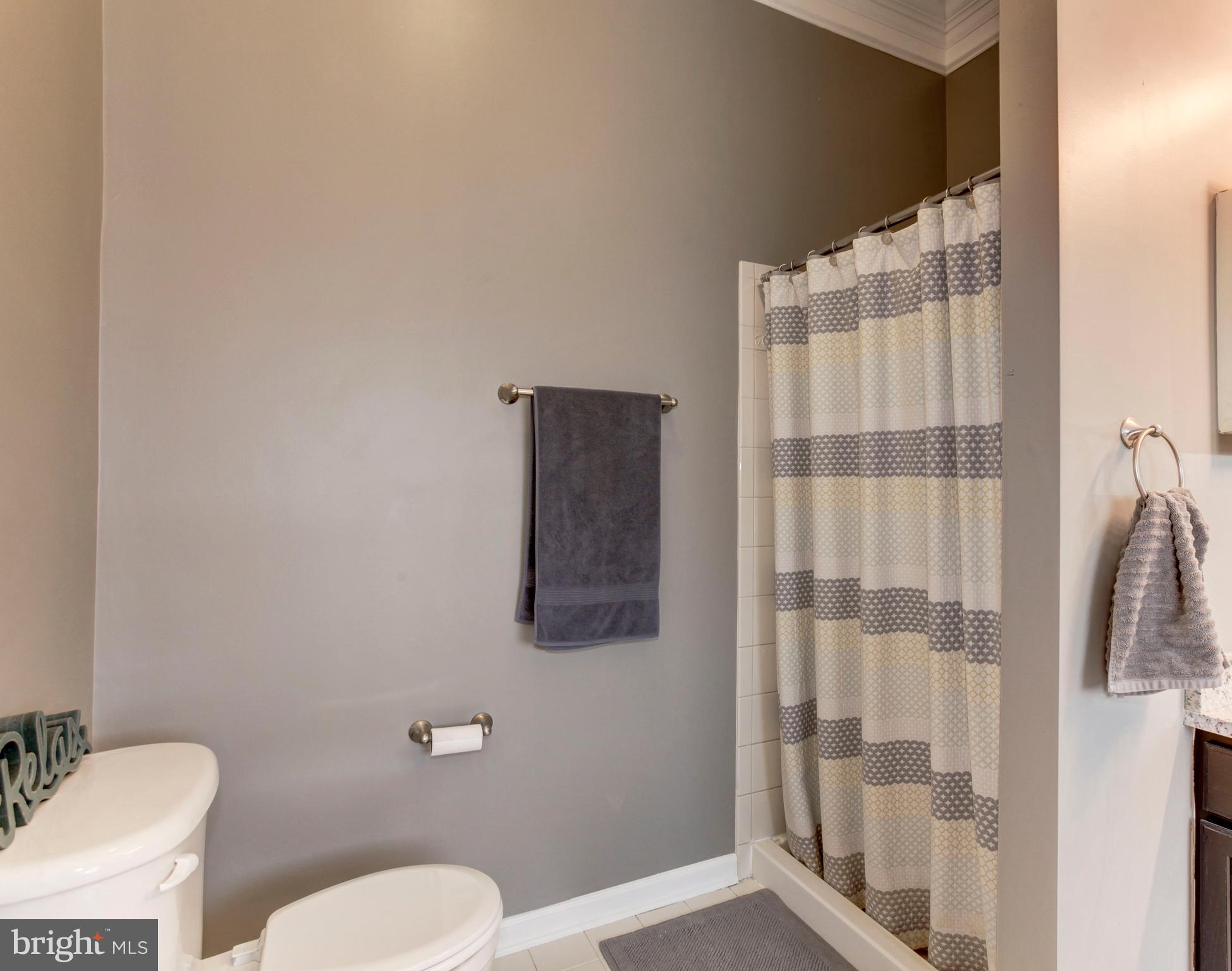 POTOMAC CROSSING - Residential