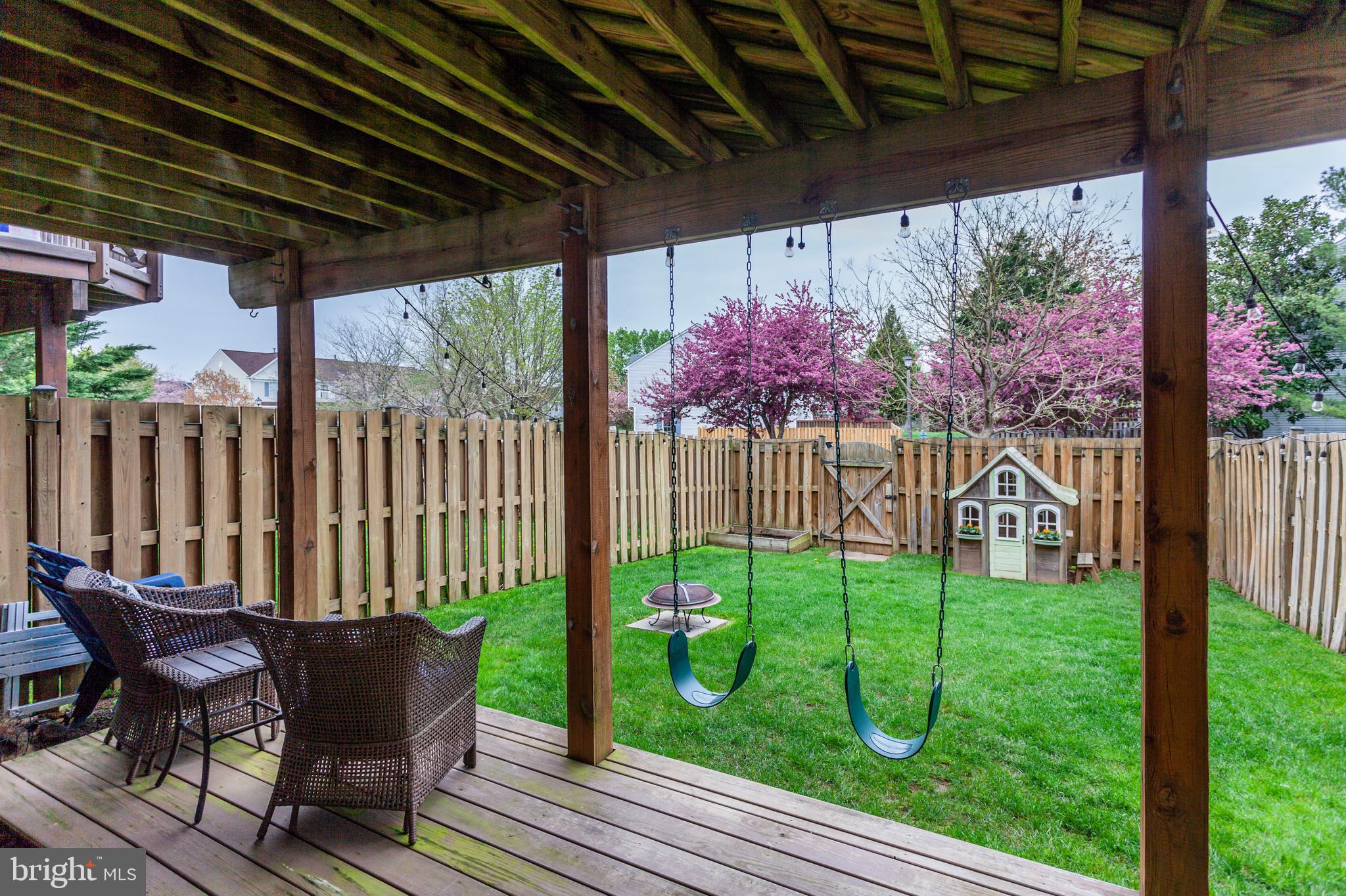 POTOMAC CROSSING - Residential