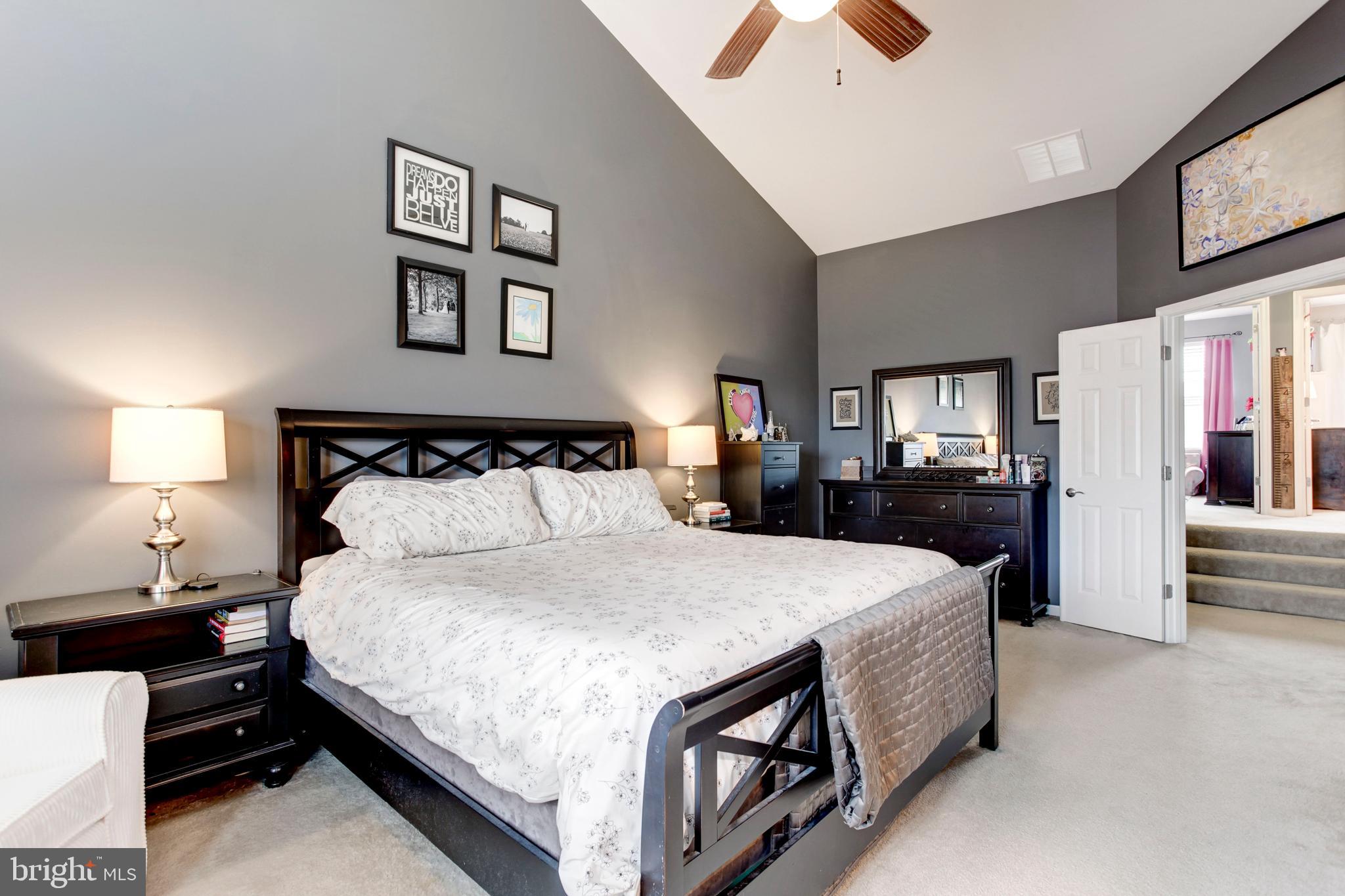 POTOMAC CROSSING - Residential