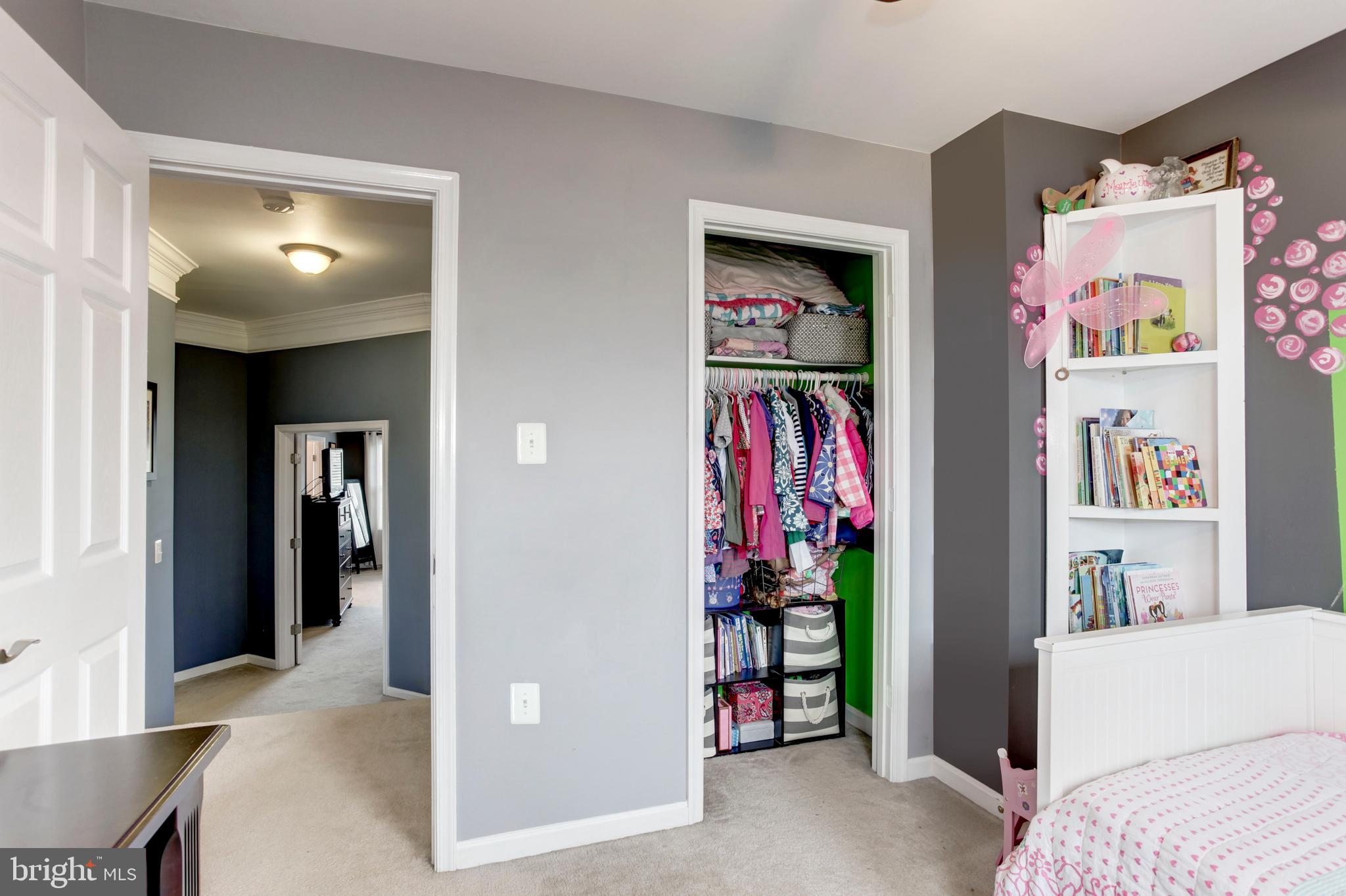 POTOMAC CROSSING - Residential