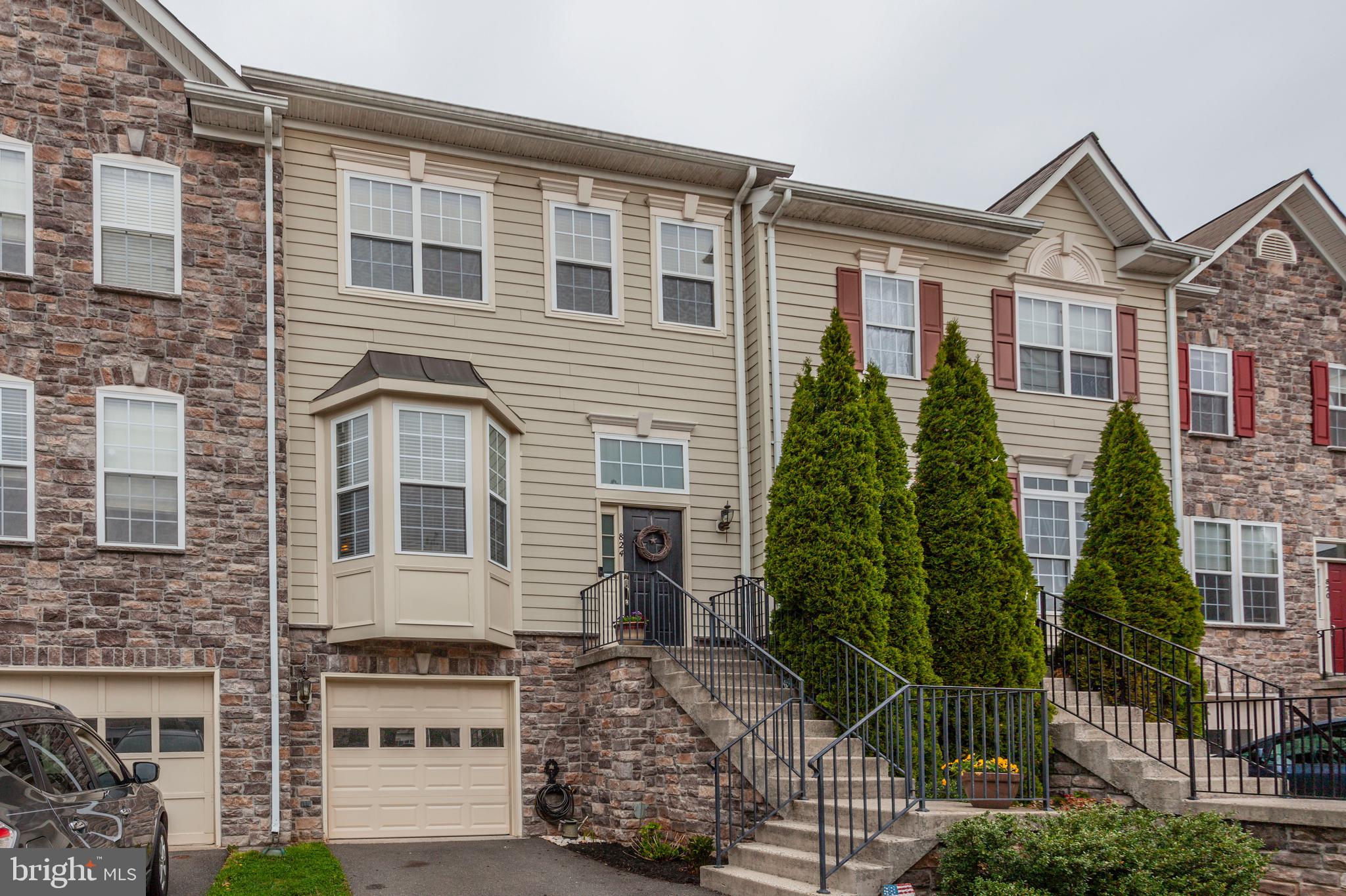 POTOMAC CROSSING - Residential