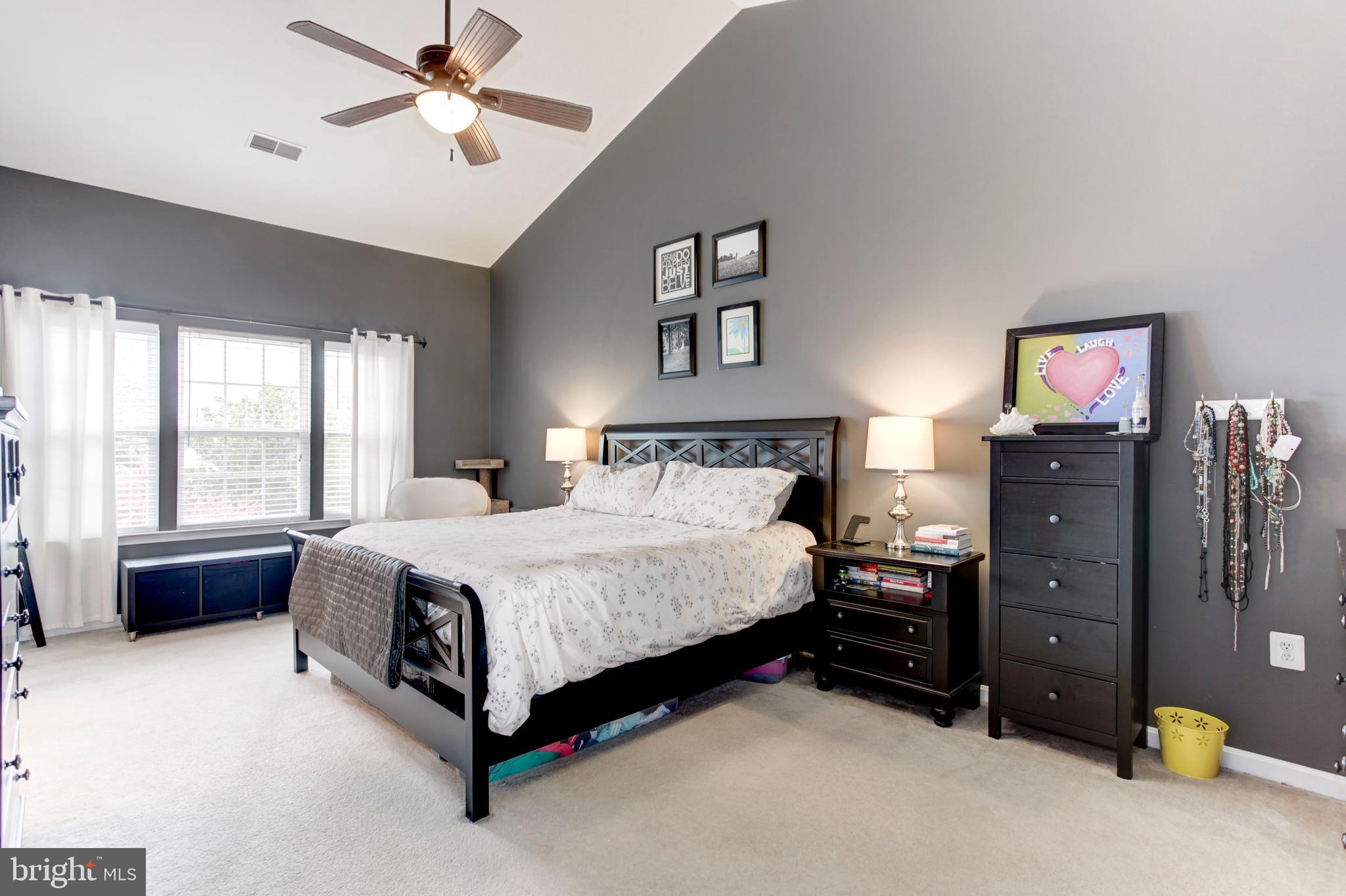 POTOMAC CROSSING - Residential