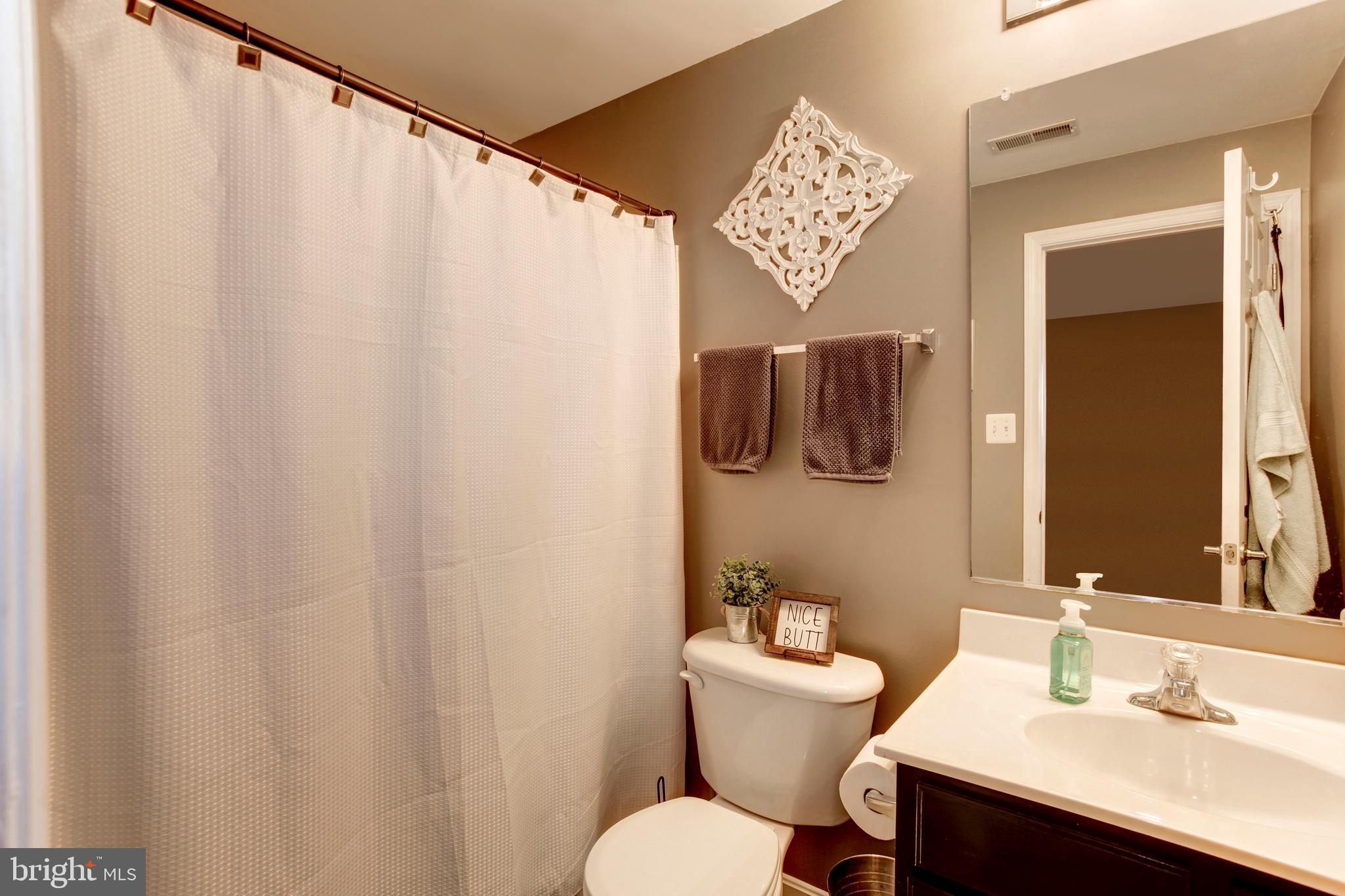 POTOMAC CROSSING - Residential