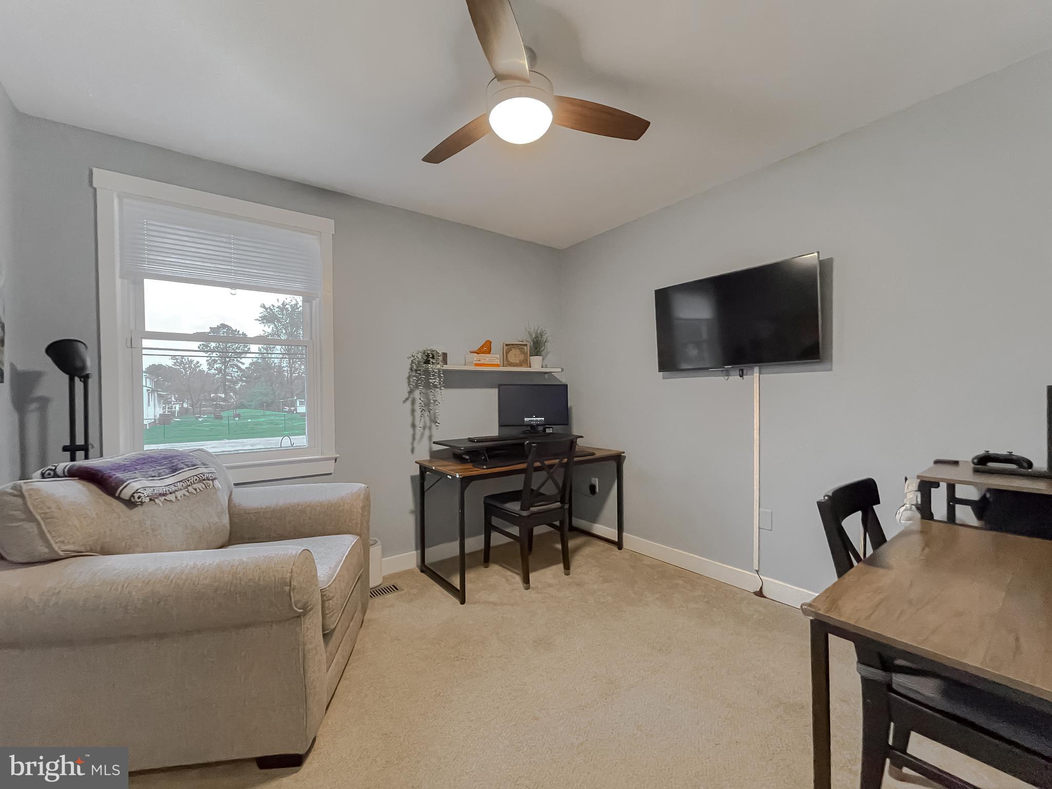 GOLDEN BEACH - Residential