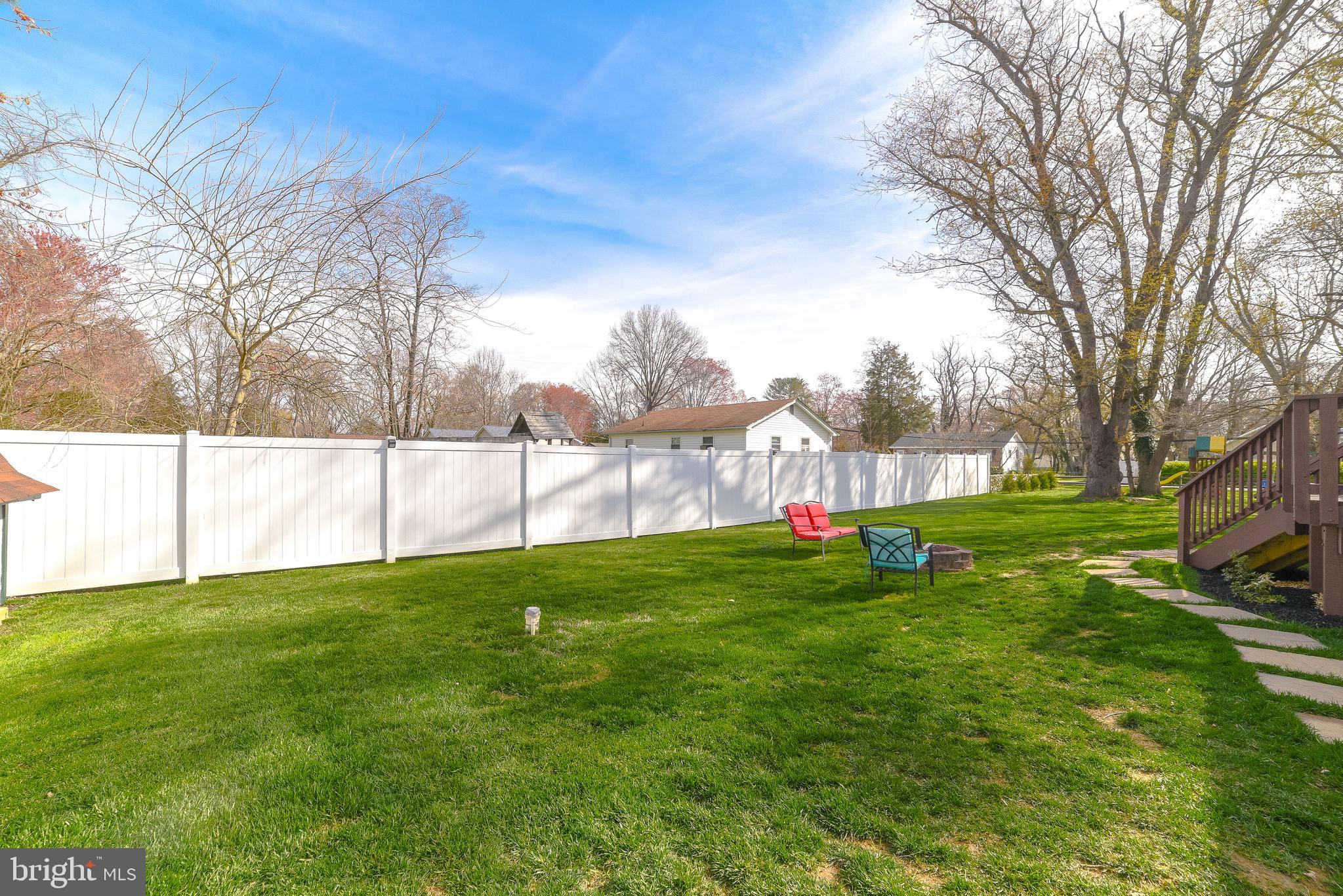 GOLDEN BEACH - Residential