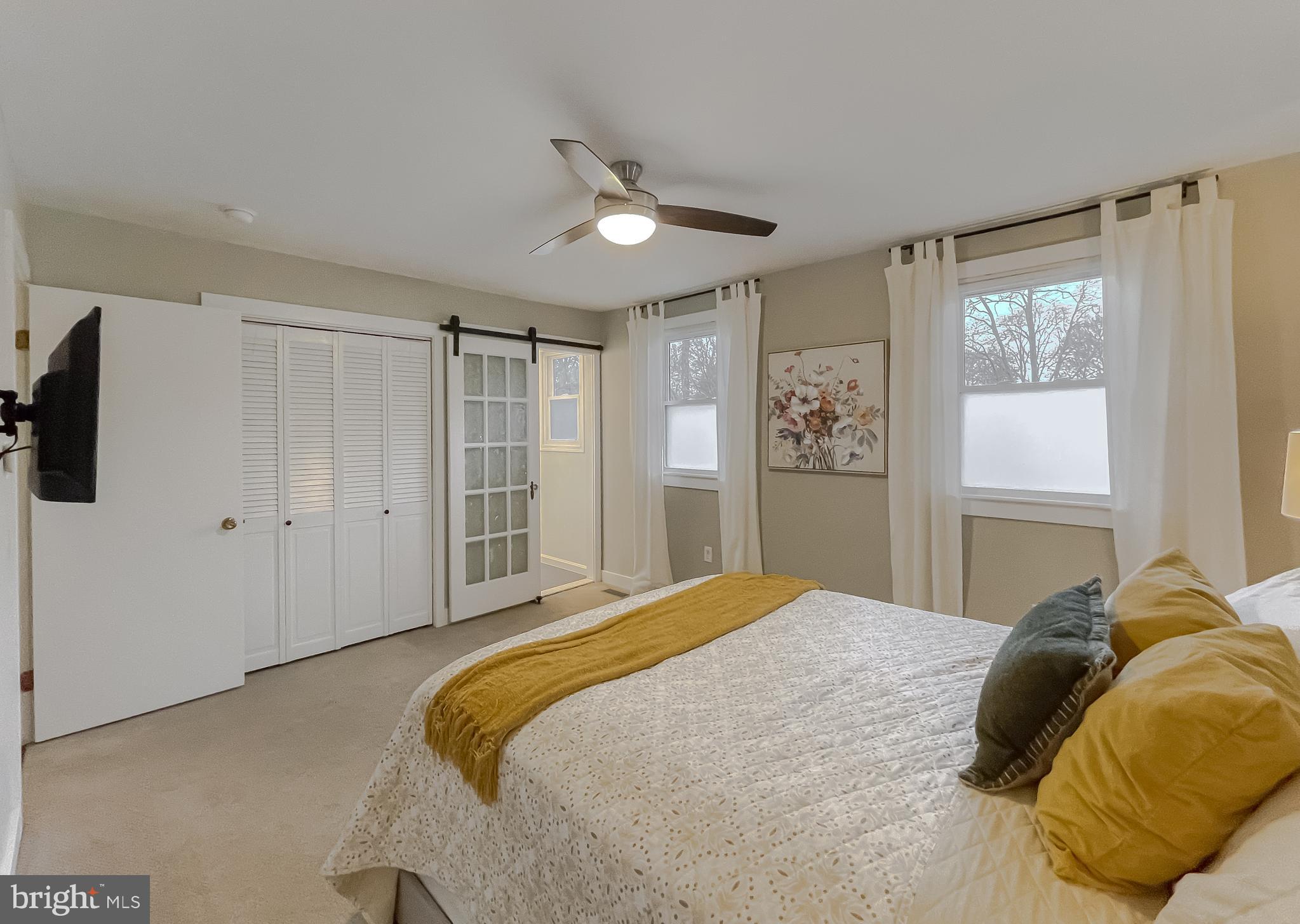 GOLDEN BEACH - Residential