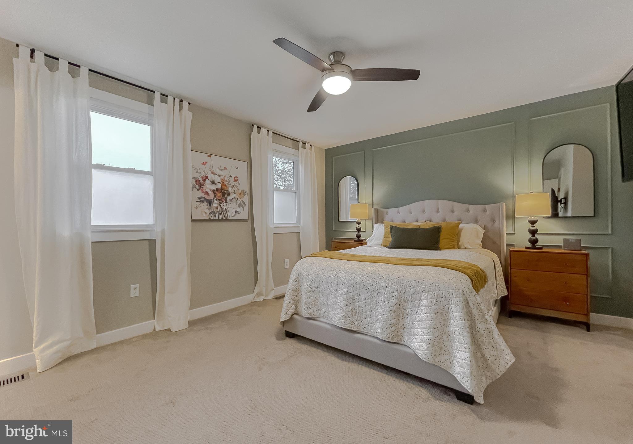 GOLDEN BEACH - Residential