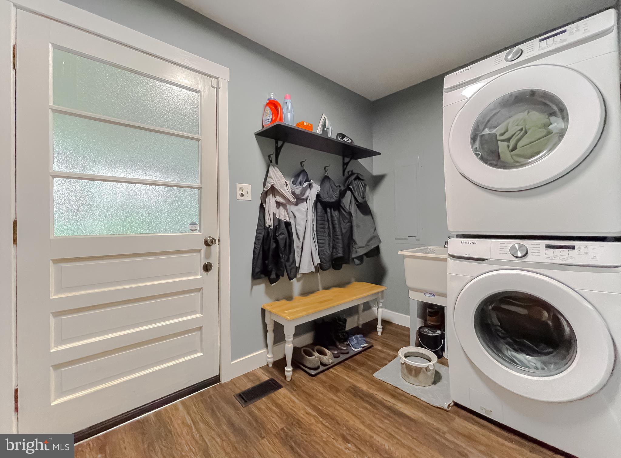 GOLDEN BEACH - Residential