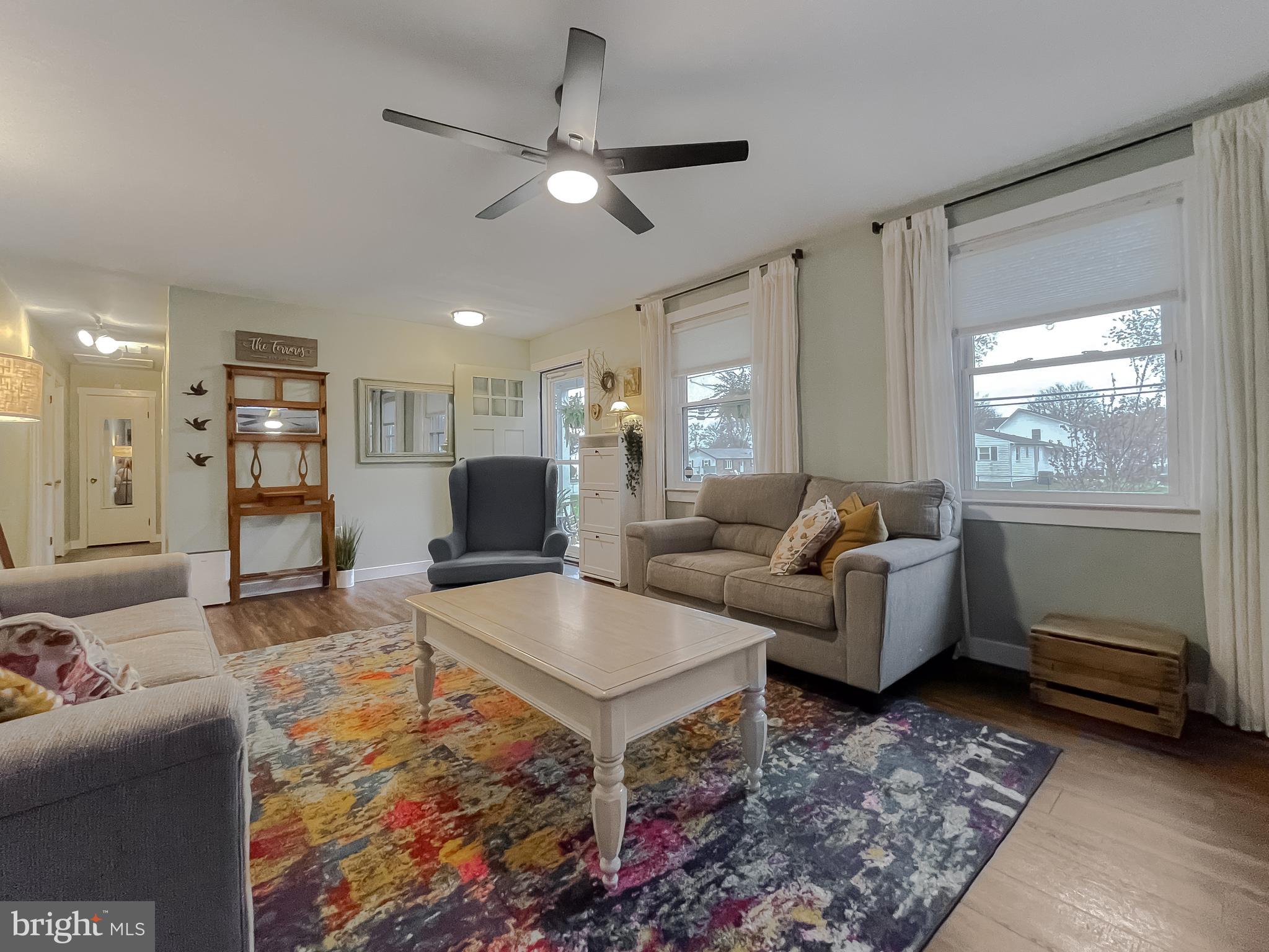 GOLDEN BEACH - Residential