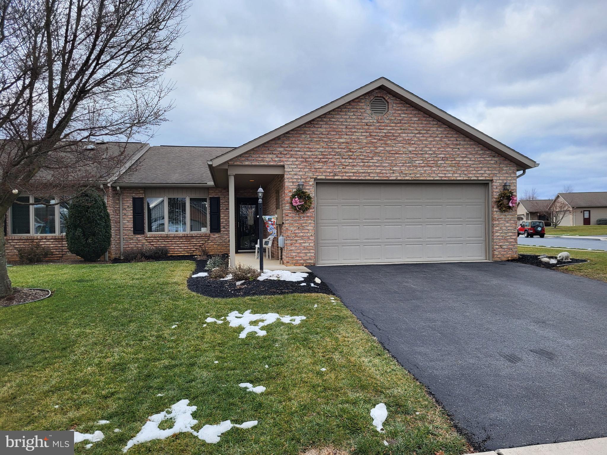 MAPLE RUN - Residential