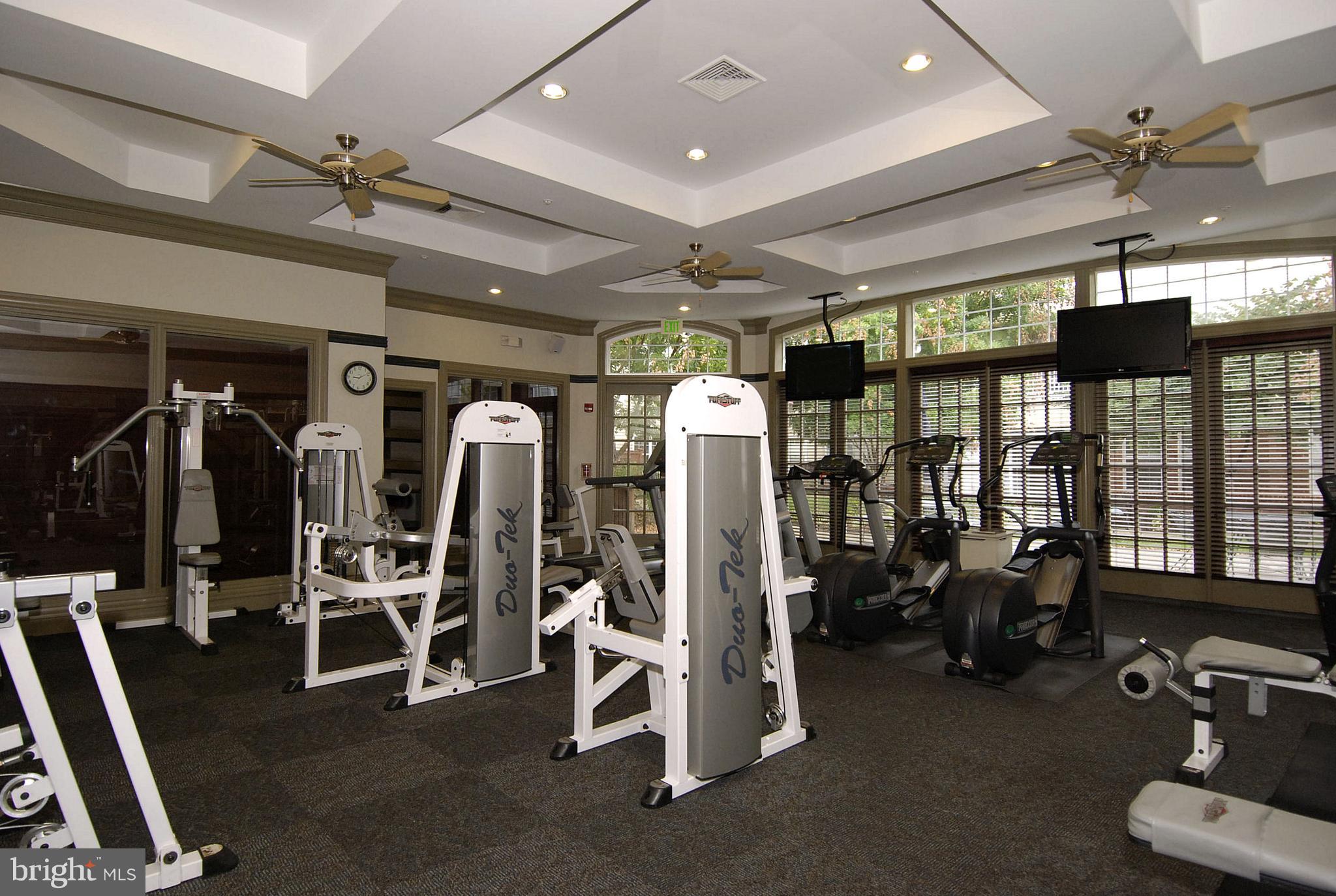 HIGH VIEW AT HUNT VALLEY - Residential