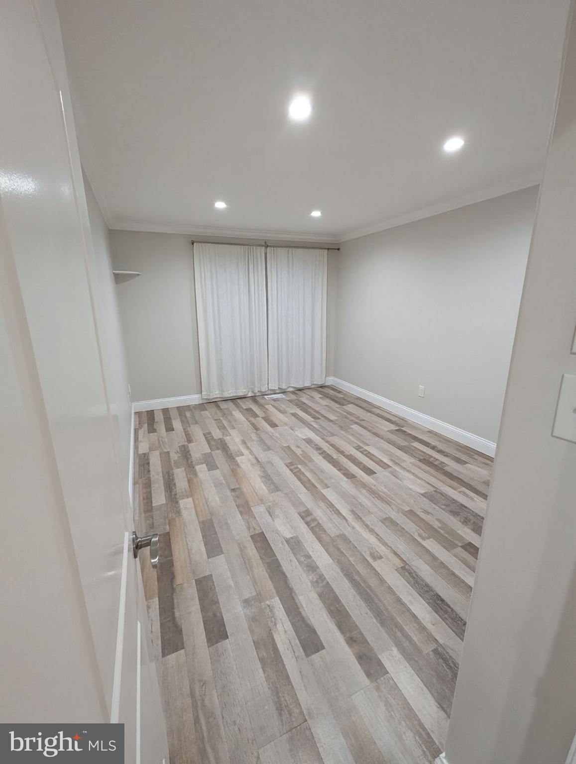 YORKTOWN - Residential