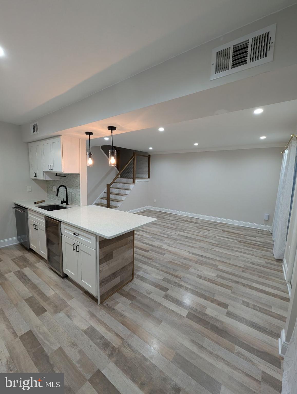 YORKTOWN - Residential