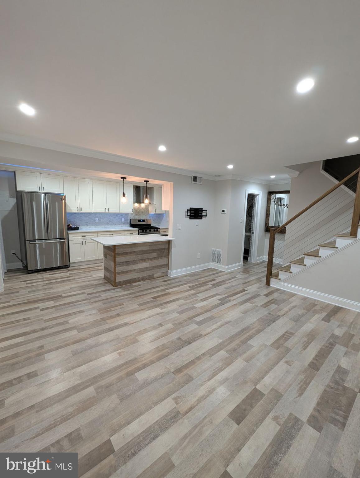 YORKTOWN - Residential