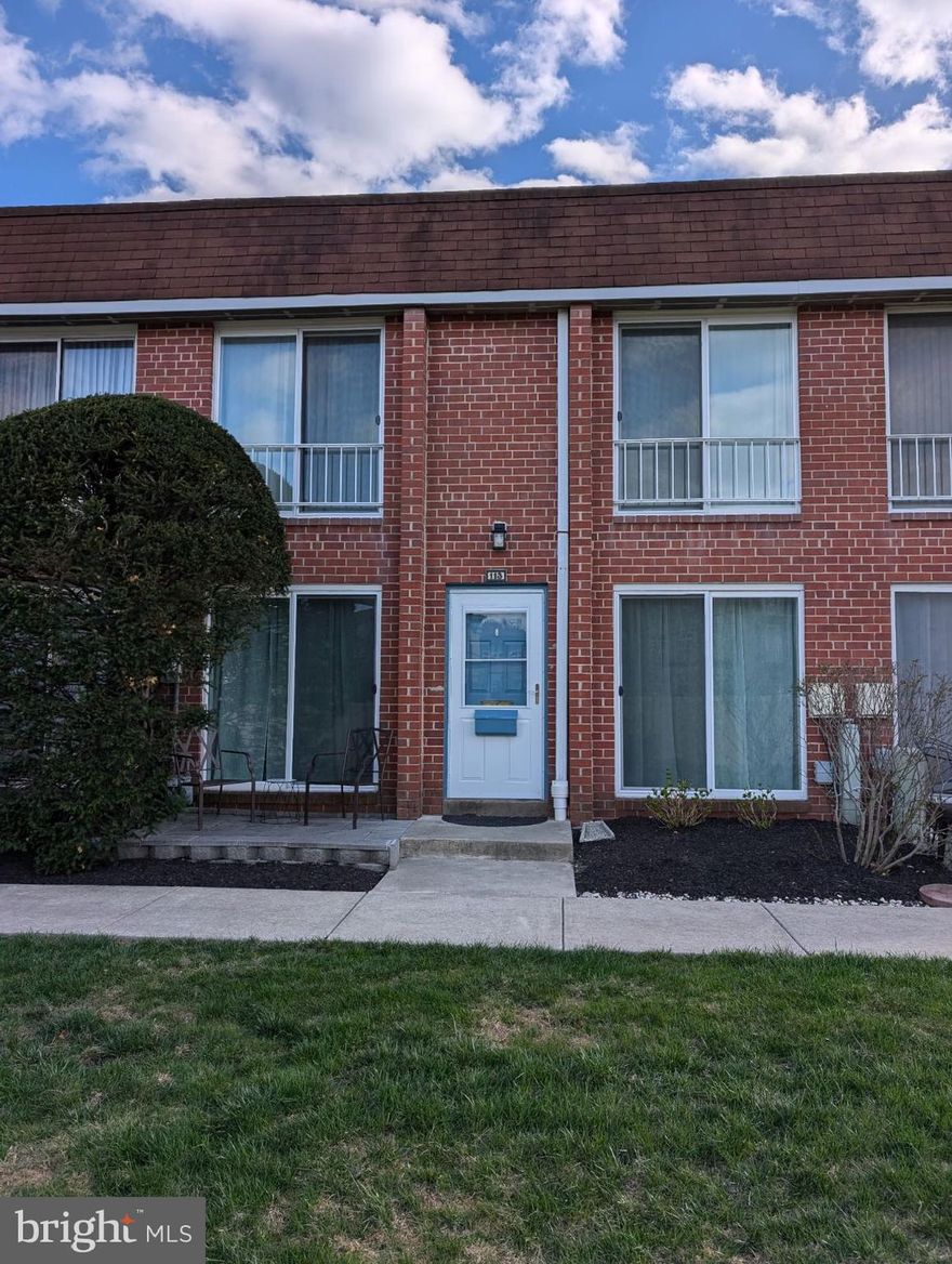 This charming 2-bedroom, 1.5-bathroom home is located in a maintained HOA community, offering comfort and convenience. The spacious living area feature an open floor plan, perfect for both relaxing and entertaining.  The modern kitchen comes equipped with stainless steel appliances, ample counter space, and plenty of storage. Both bedrooms are generously sized with custom closet space.  The half bathroom provides extra convenience, and the full bathroom features stylish finishes and bathtub for relaxation. Whether you are first-time homebuyer or looking to live care-free, this home is a perfect choice. Don't miss the opportunity to make this lovely space your own!