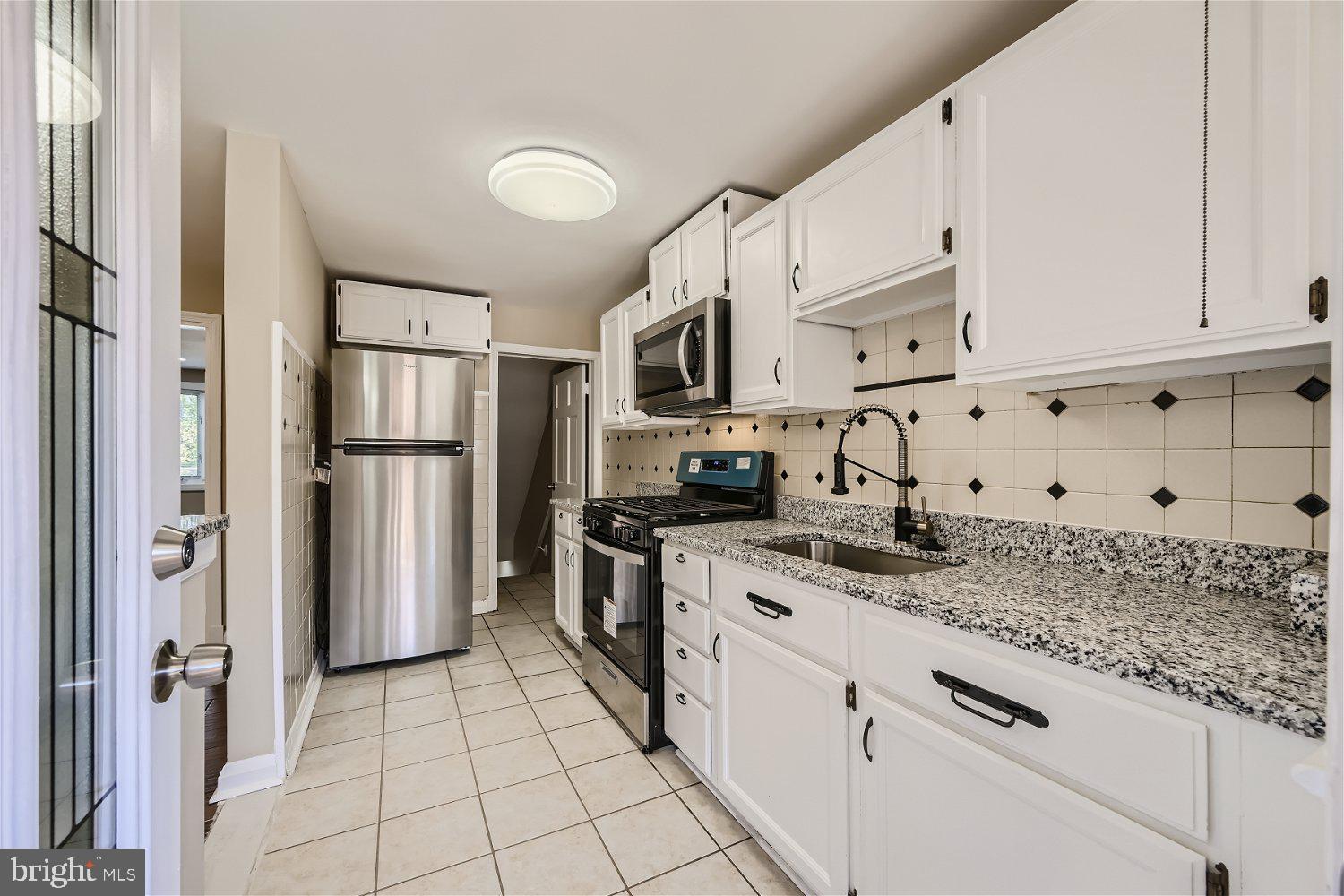 CLAREMONT-FREEDOM - Residential