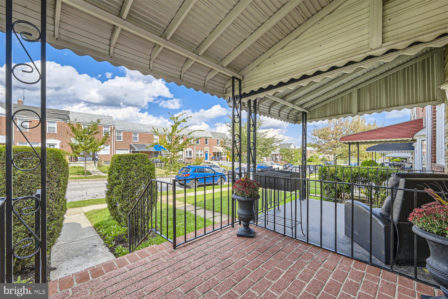 CLAREMONT-FREEDOM - Residential