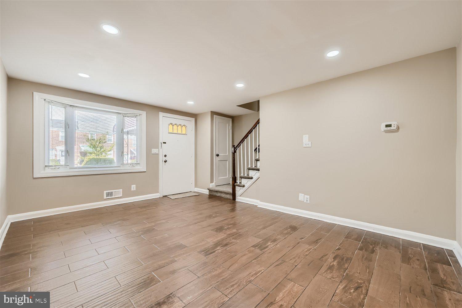 CLAREMONT-FREEDOM - Residential