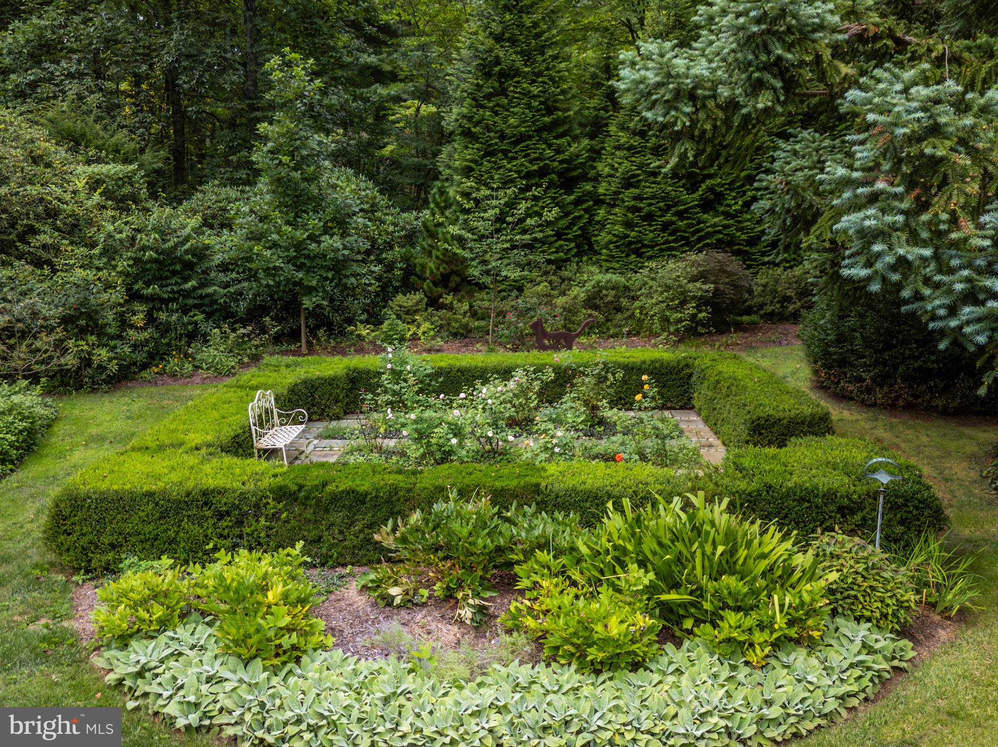 GREENWOOD - Residential