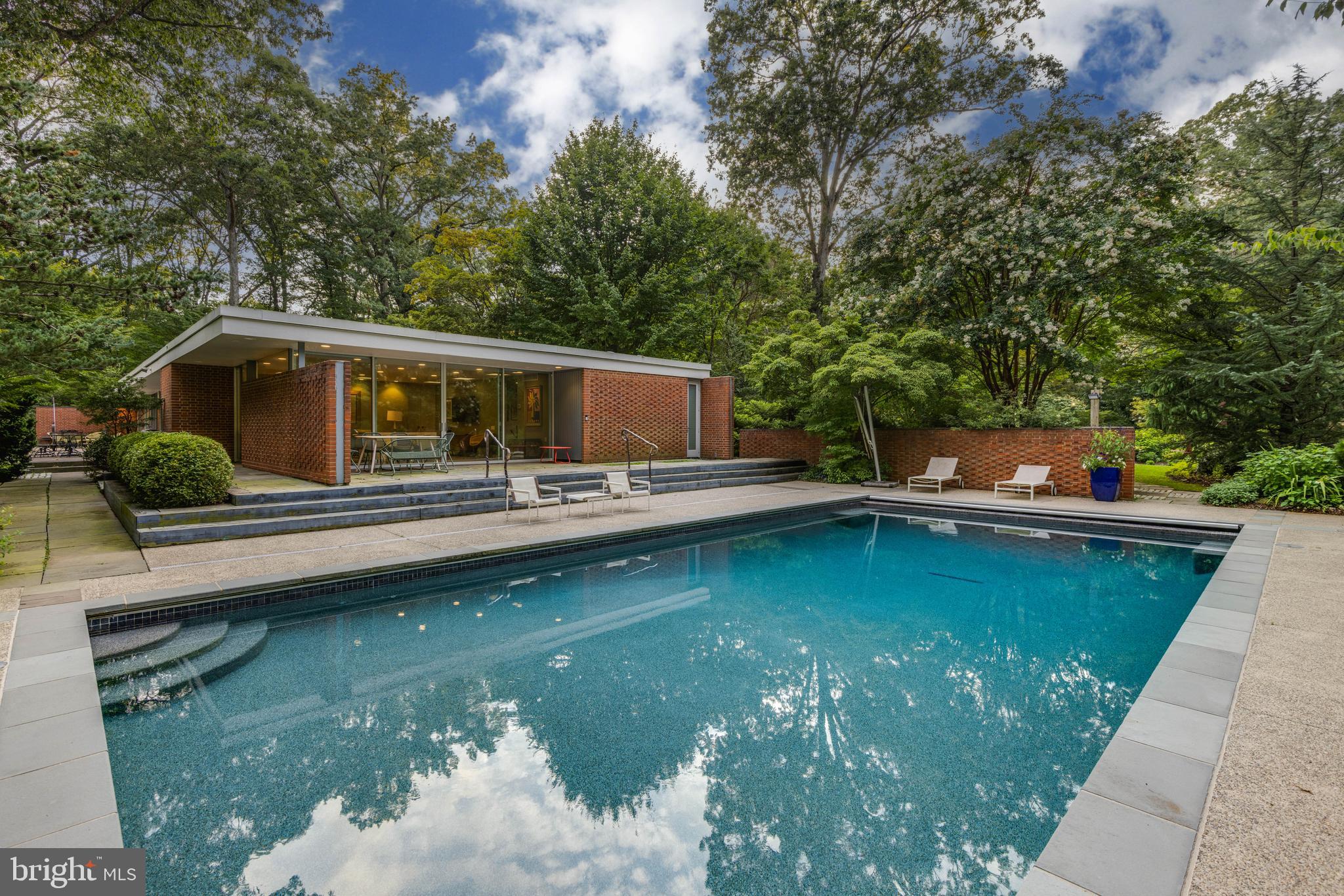 GREENWOOD - Residential