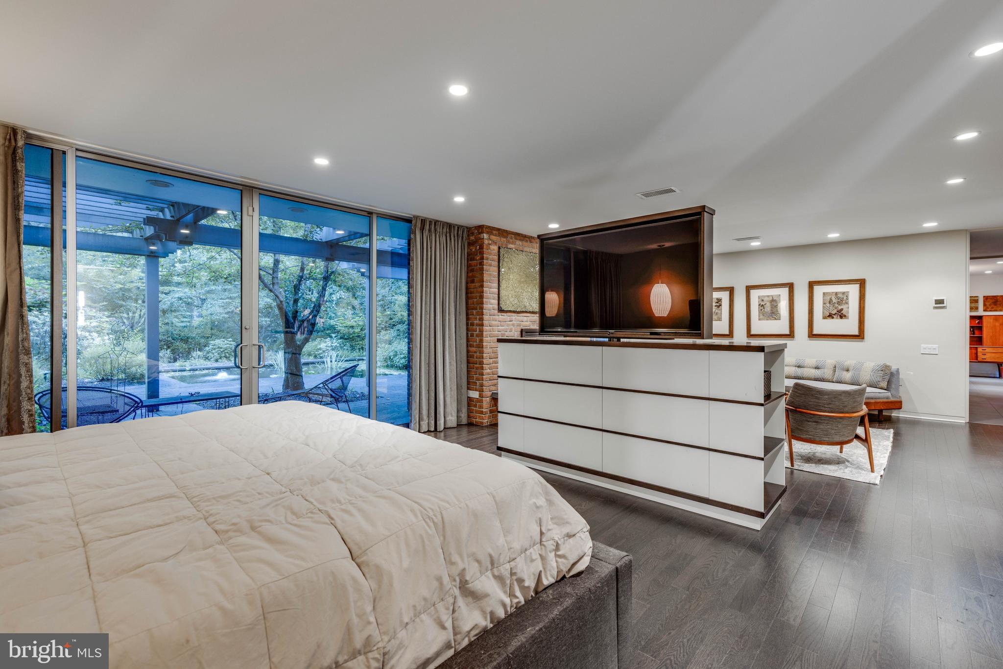 GREENWOOD - Residential