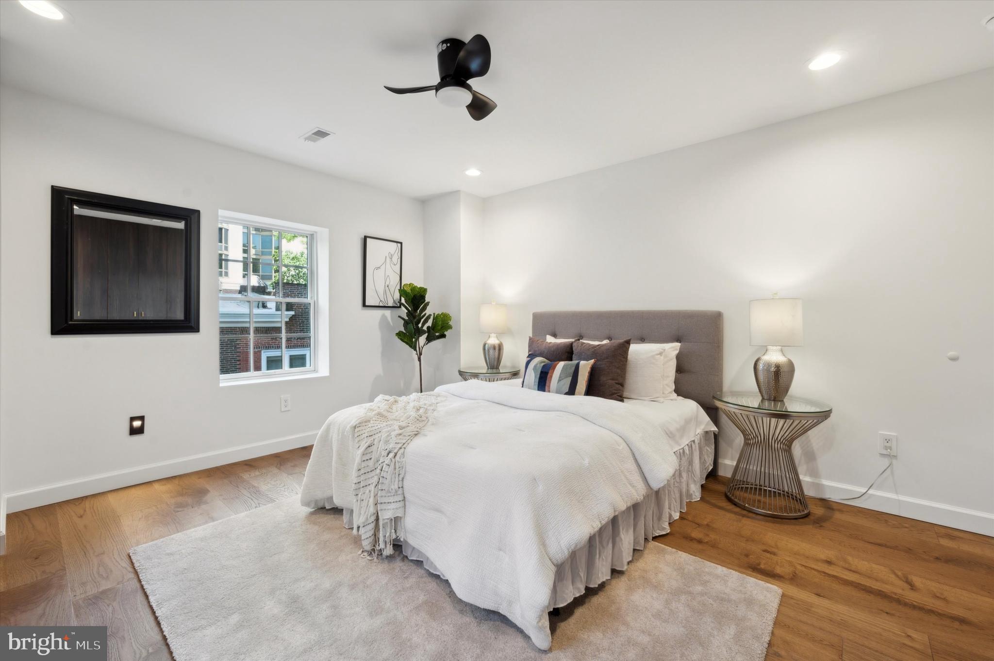 RITTENHOUSE SQUARE - Residential