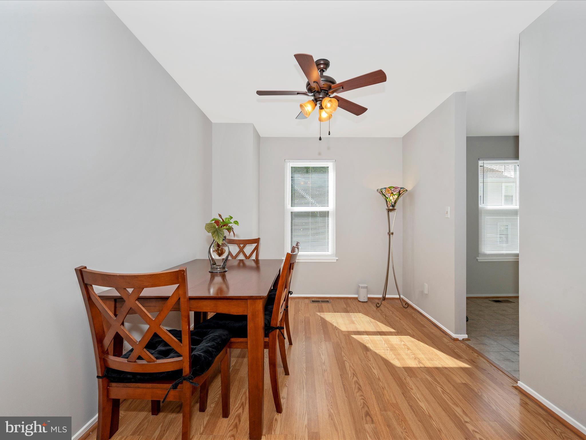 FARMINGDALE - Residential