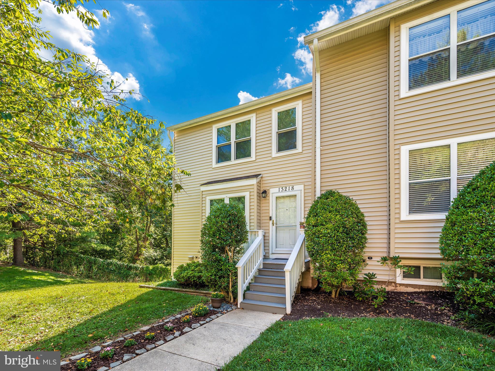 FARMINGDALE - Residential