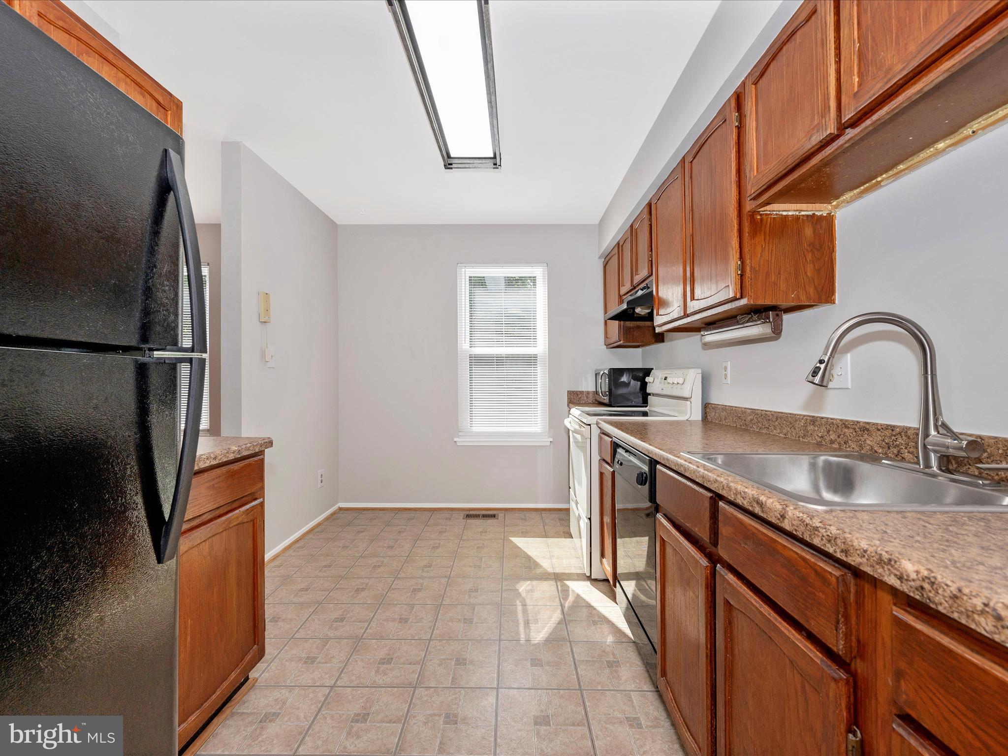 FARMINGDALE - Residential