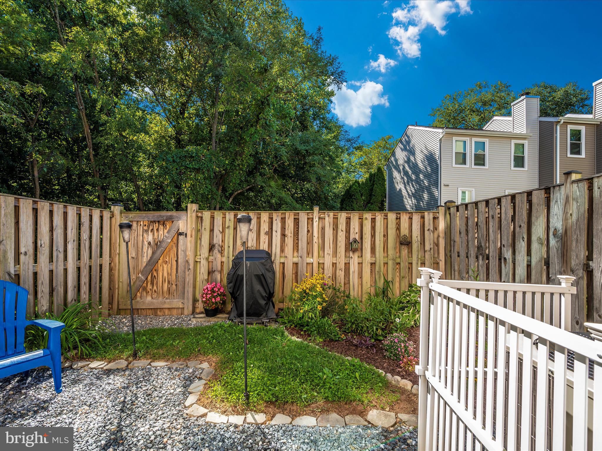 FARMINGDALE - Residential