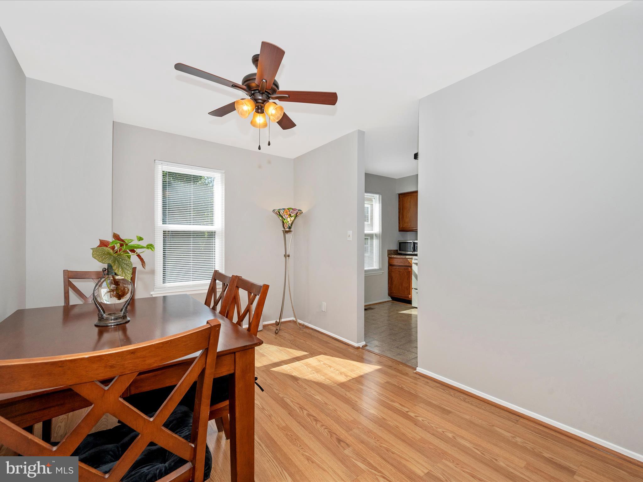 FARMINGDALE - Residential