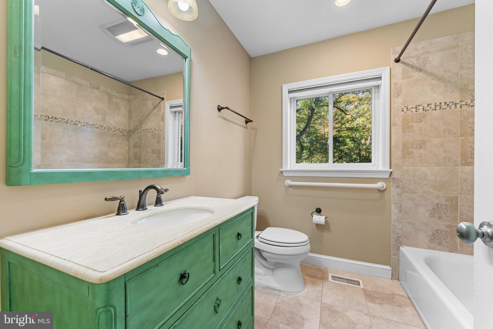 BURNING TREE VALLEY - Residential Lease