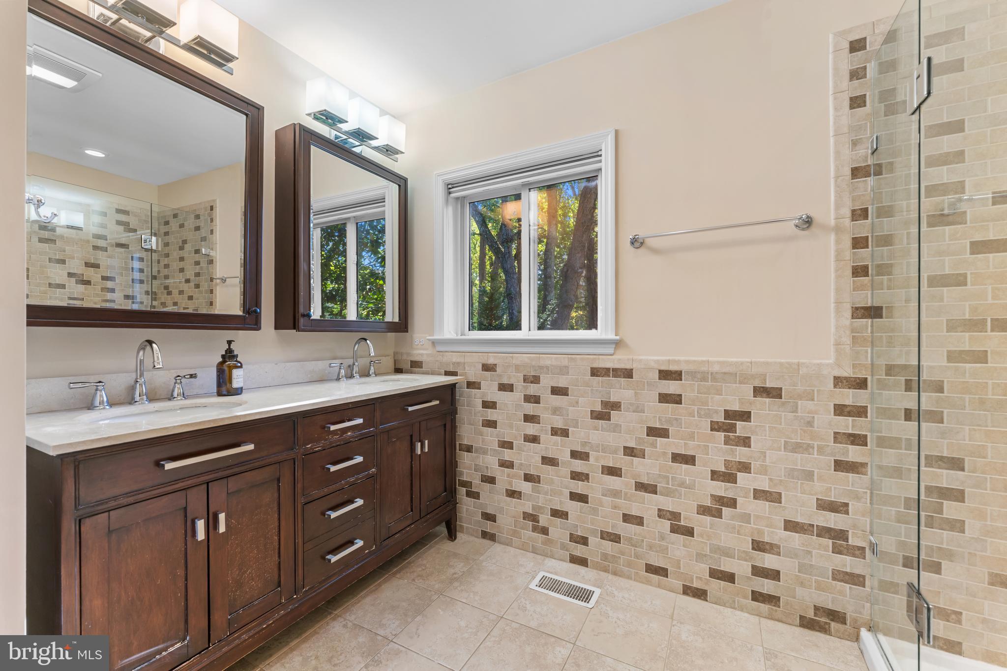 BURNING TREE VALLEY - Residential Lease