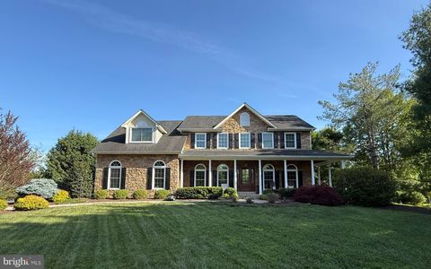 Photo of 7203 Leeton Court, WARRENTON, VA 20186 (MLS # VAFQ2022358)