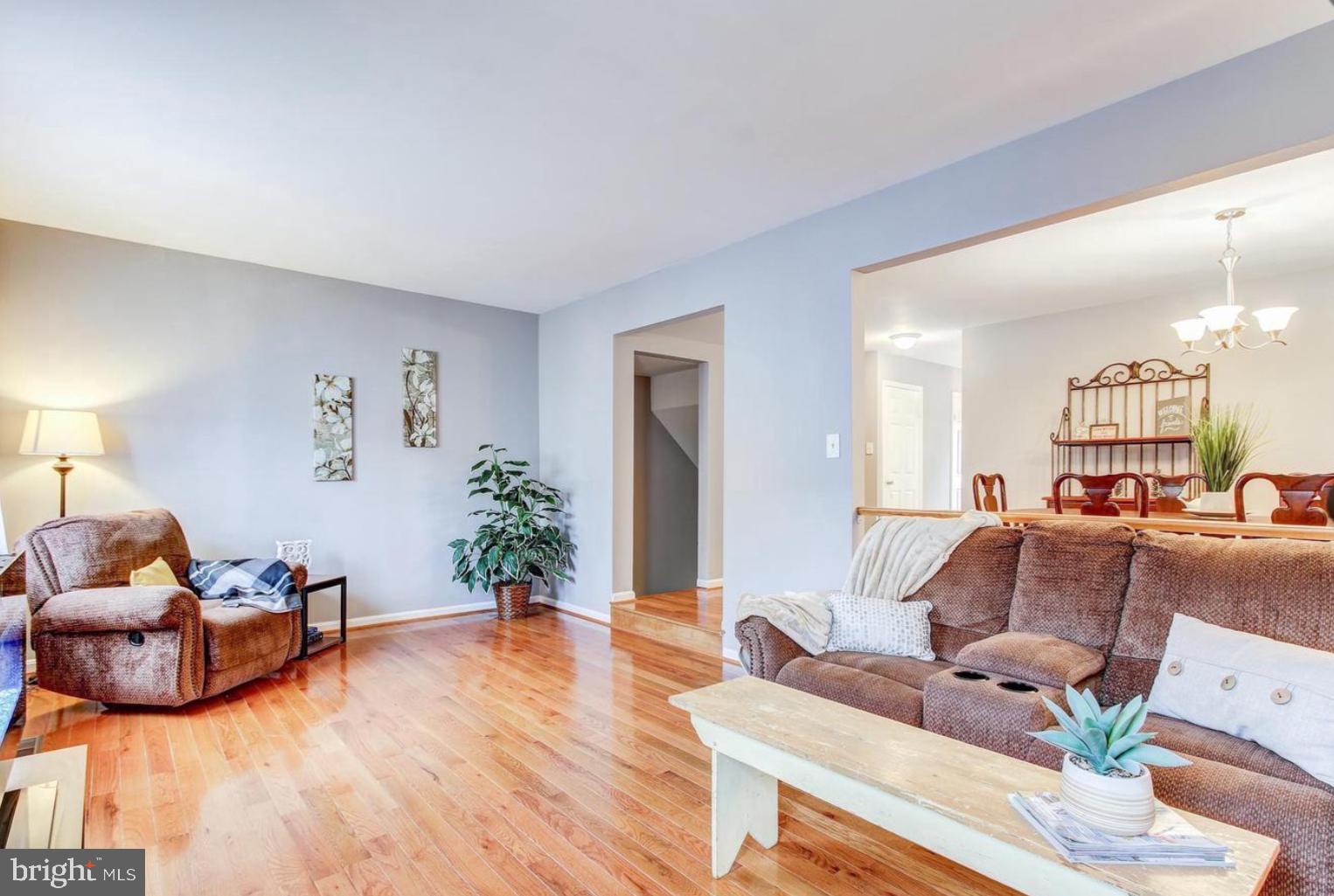 ROLLING ACRES - Residential Lease