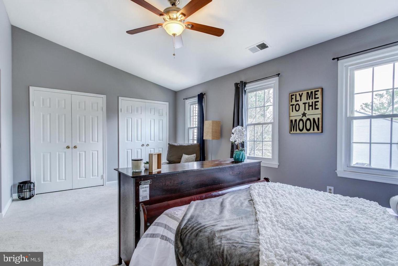 ROLLING ACRES - Residential Lease