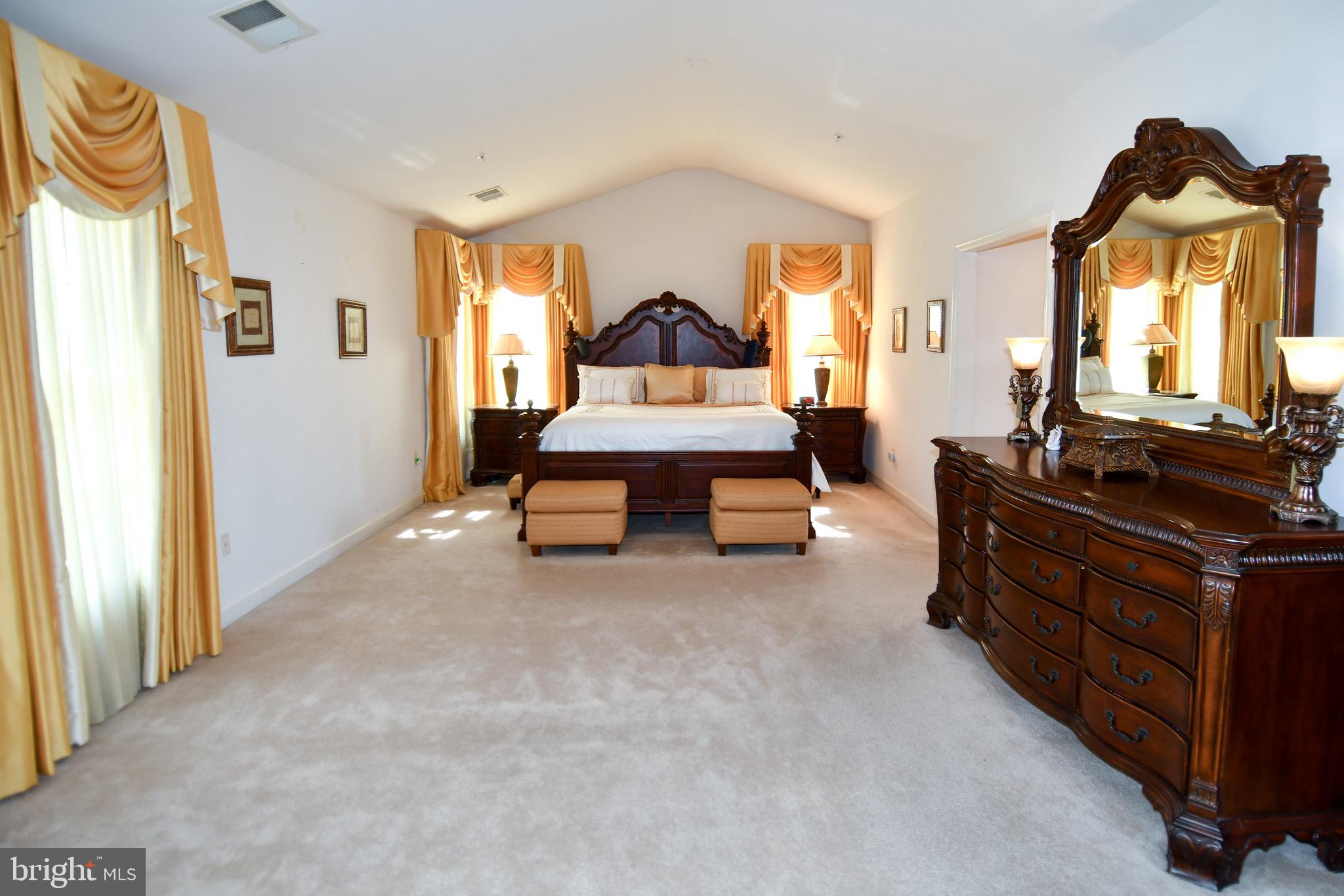 FAIRLAND FARMS - Residential