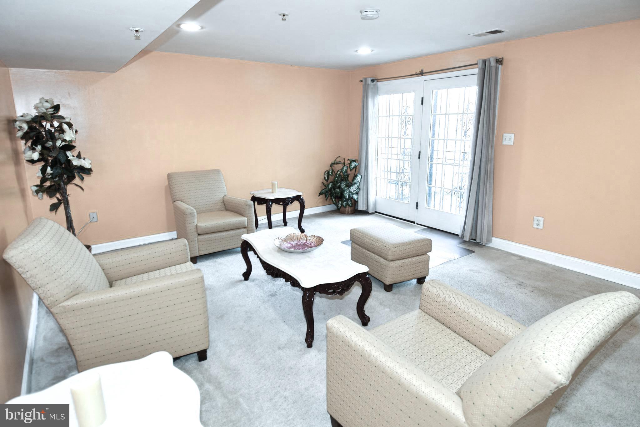 FAIRLAND FARMS - Residential