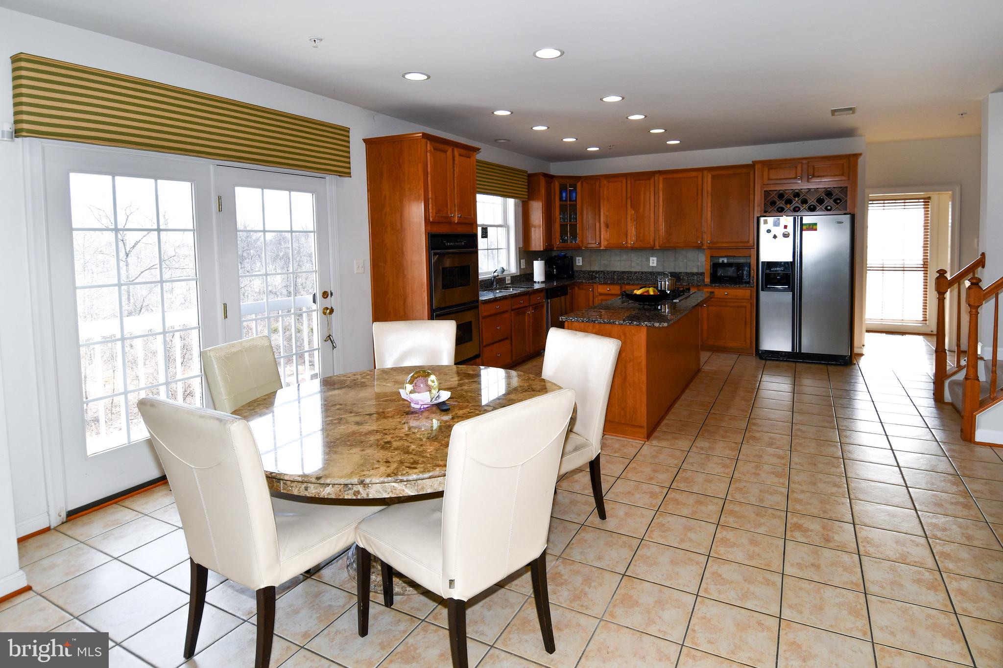 FAIRLAND FARMS - Residential