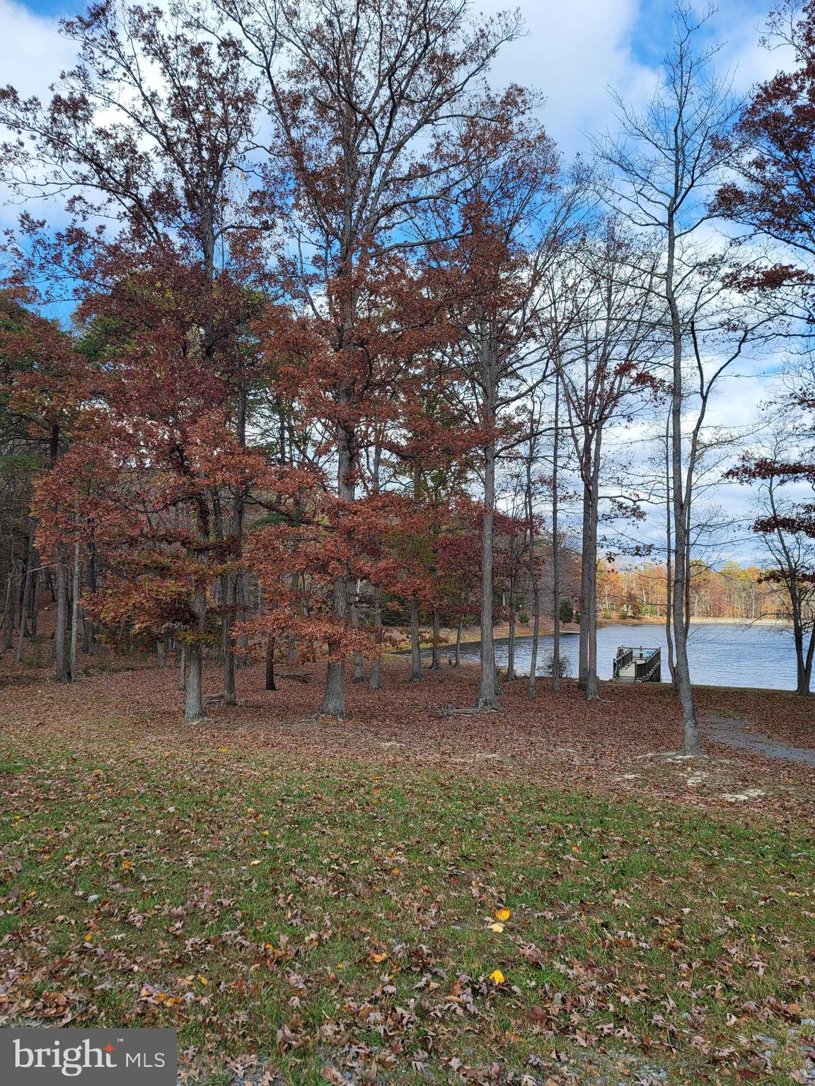 LAKE FOREST ESTATES - Residential